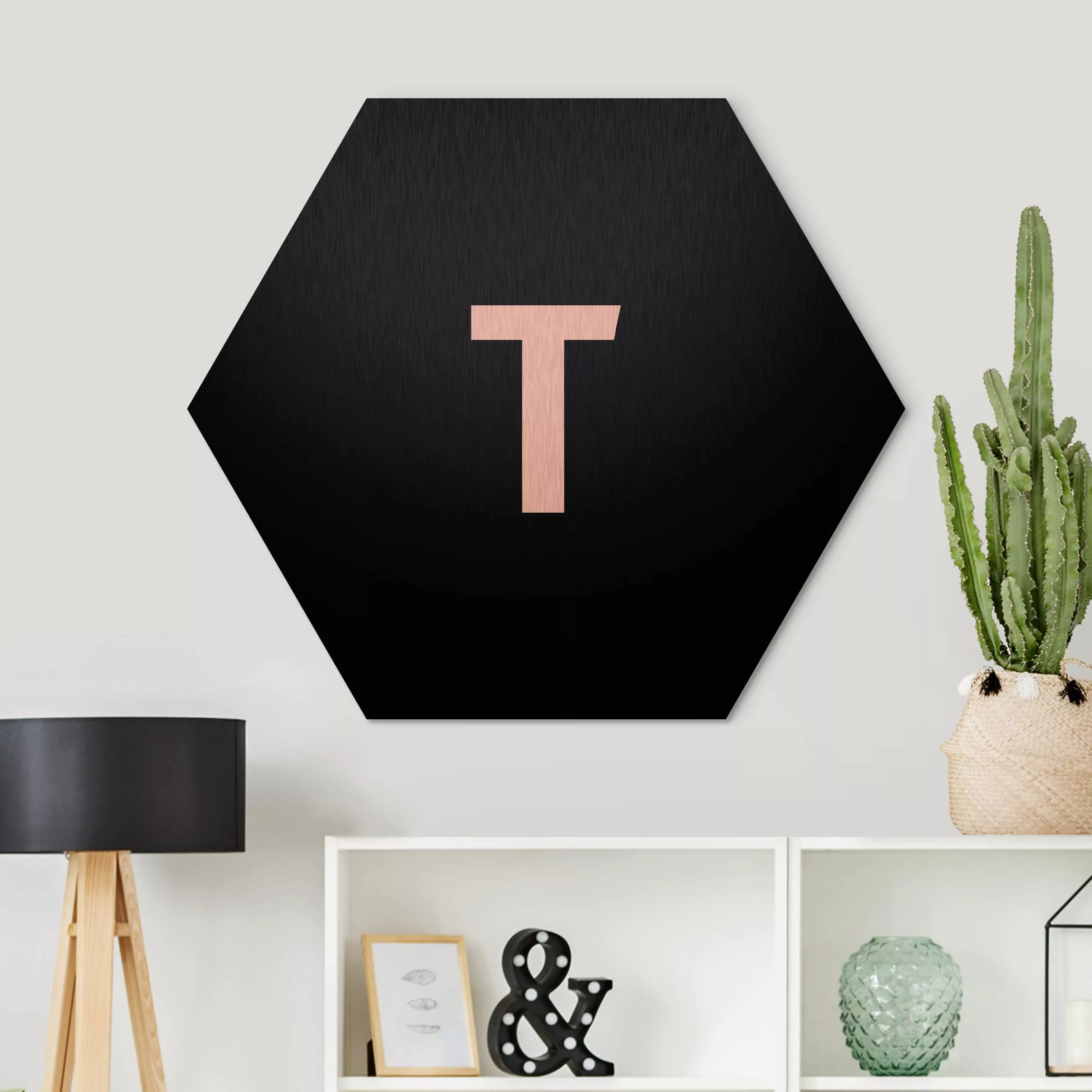 Hexagon-Alu-Dibond Bild Buchstaben Buchstabe Schwarz T günstig online kaufen