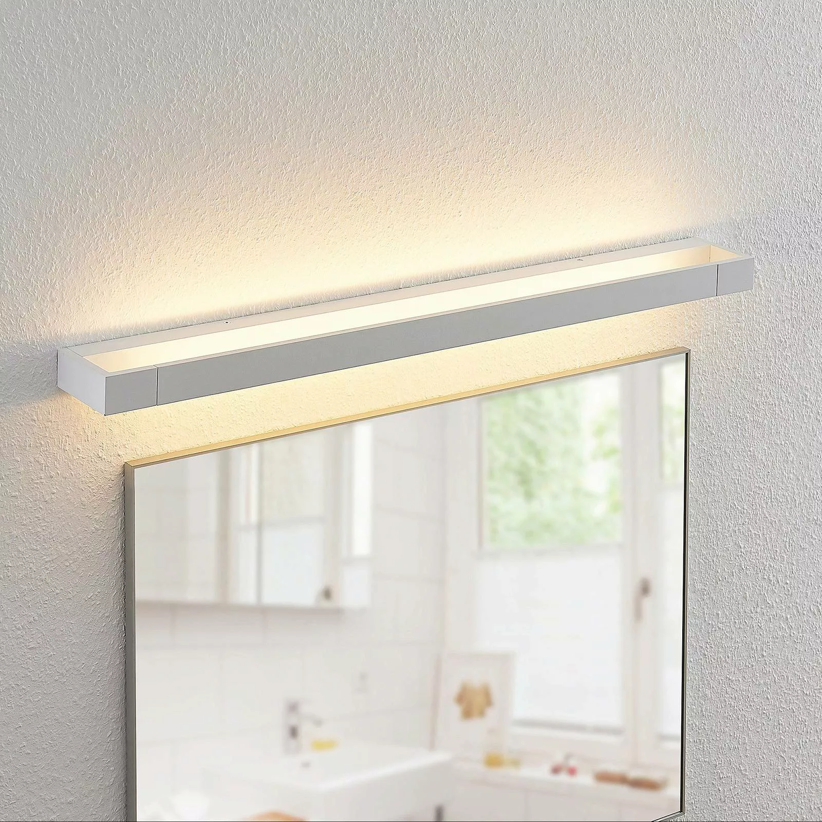 Arcchio Jora LED-Bad- und Spiegelleuchte, IP44, weiß, 90 cm günstig online kaufen