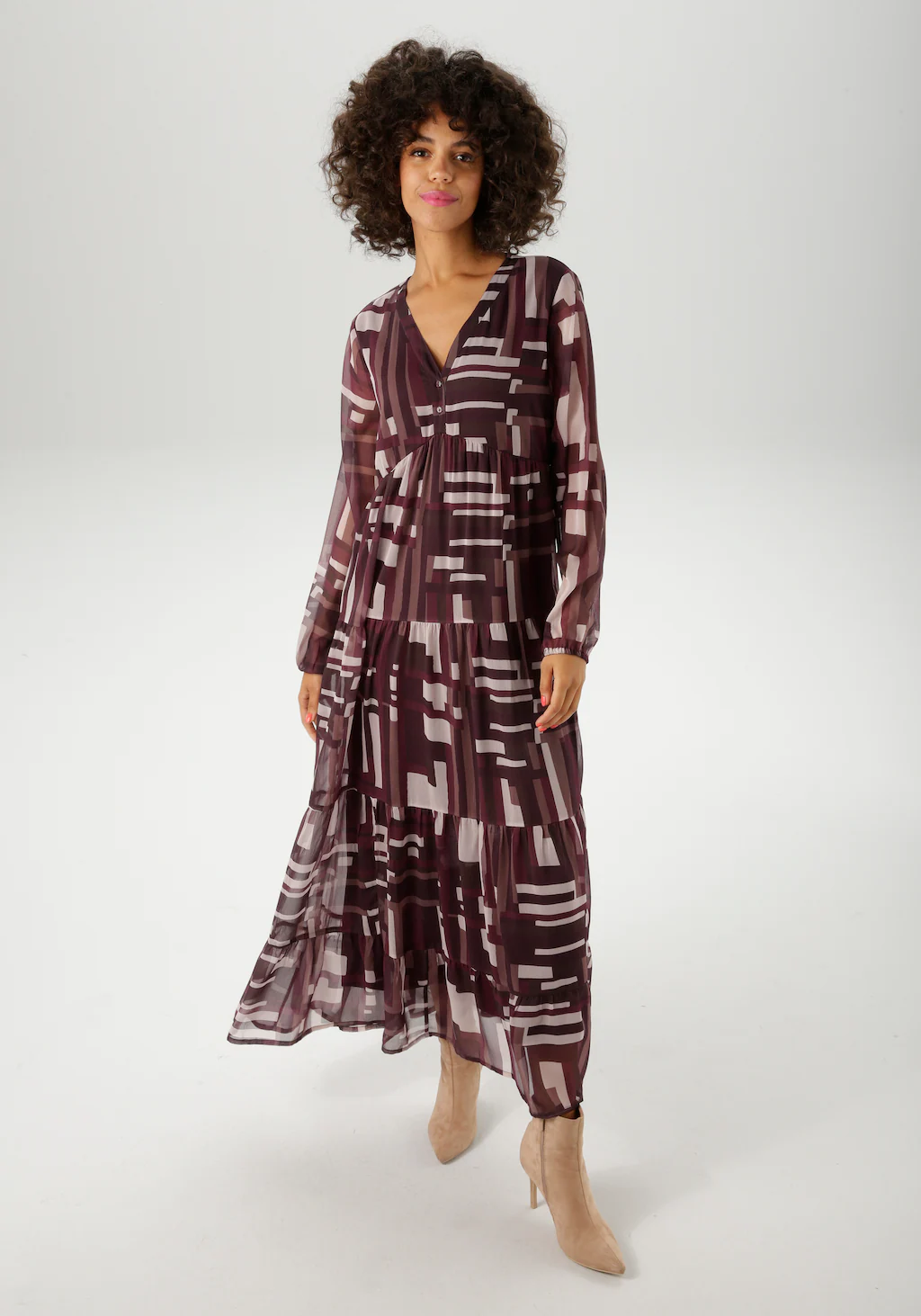 Aniston CASUAL Maxikleid, mit trendfarbigem, grafischen Muster - NEUE KOLLE günstig online kaufen