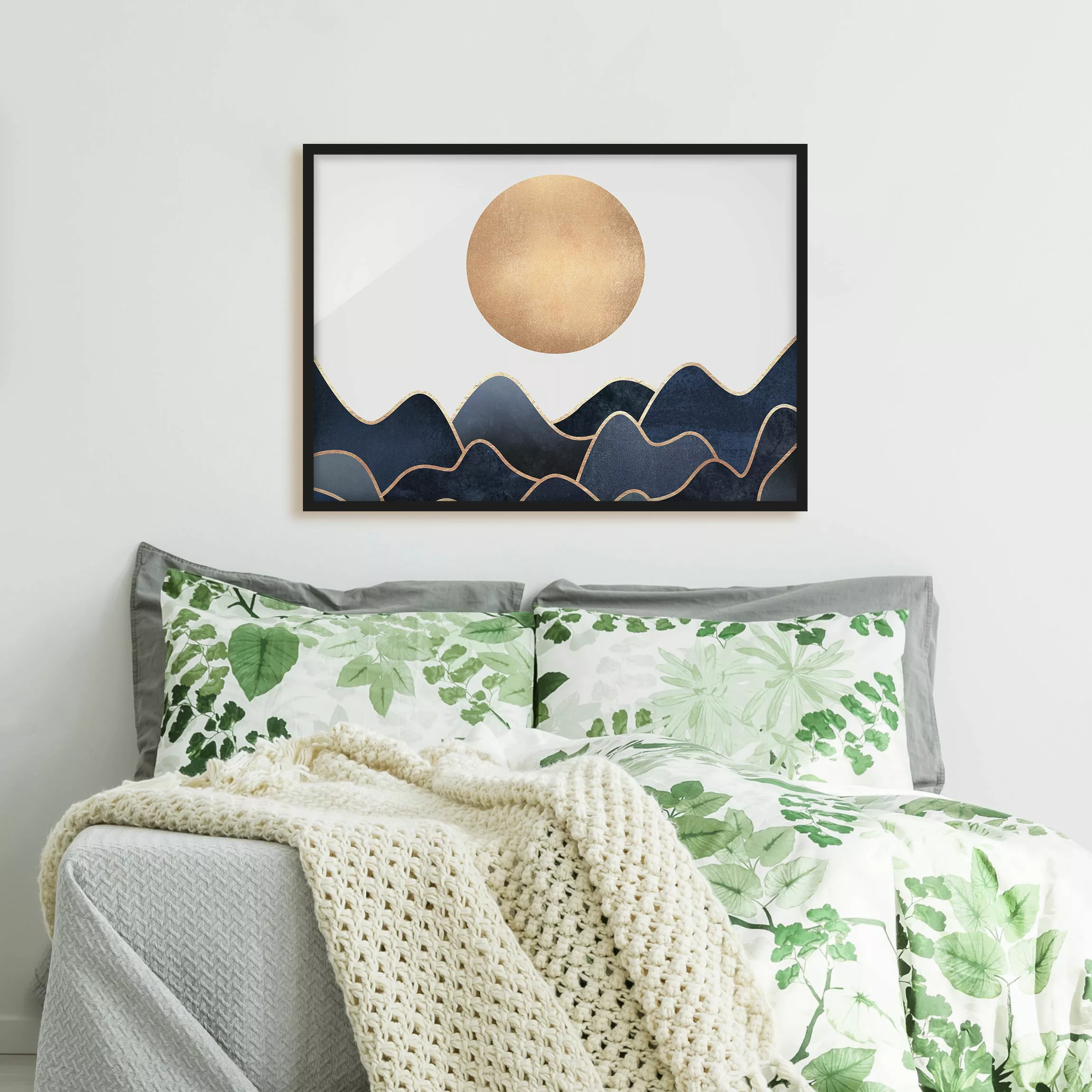 Bild mit Rahmen Abstrakt - Querformat Goldene Sonne blaue Wellen günstig online kaufen