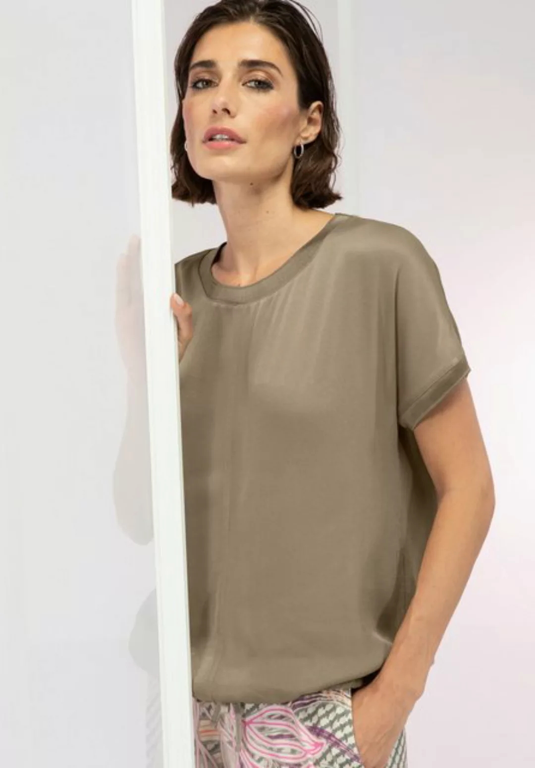 bianca Rundhalsshirt JULIE aus modernem Materialmix in Trendfarben günstig online kaufen