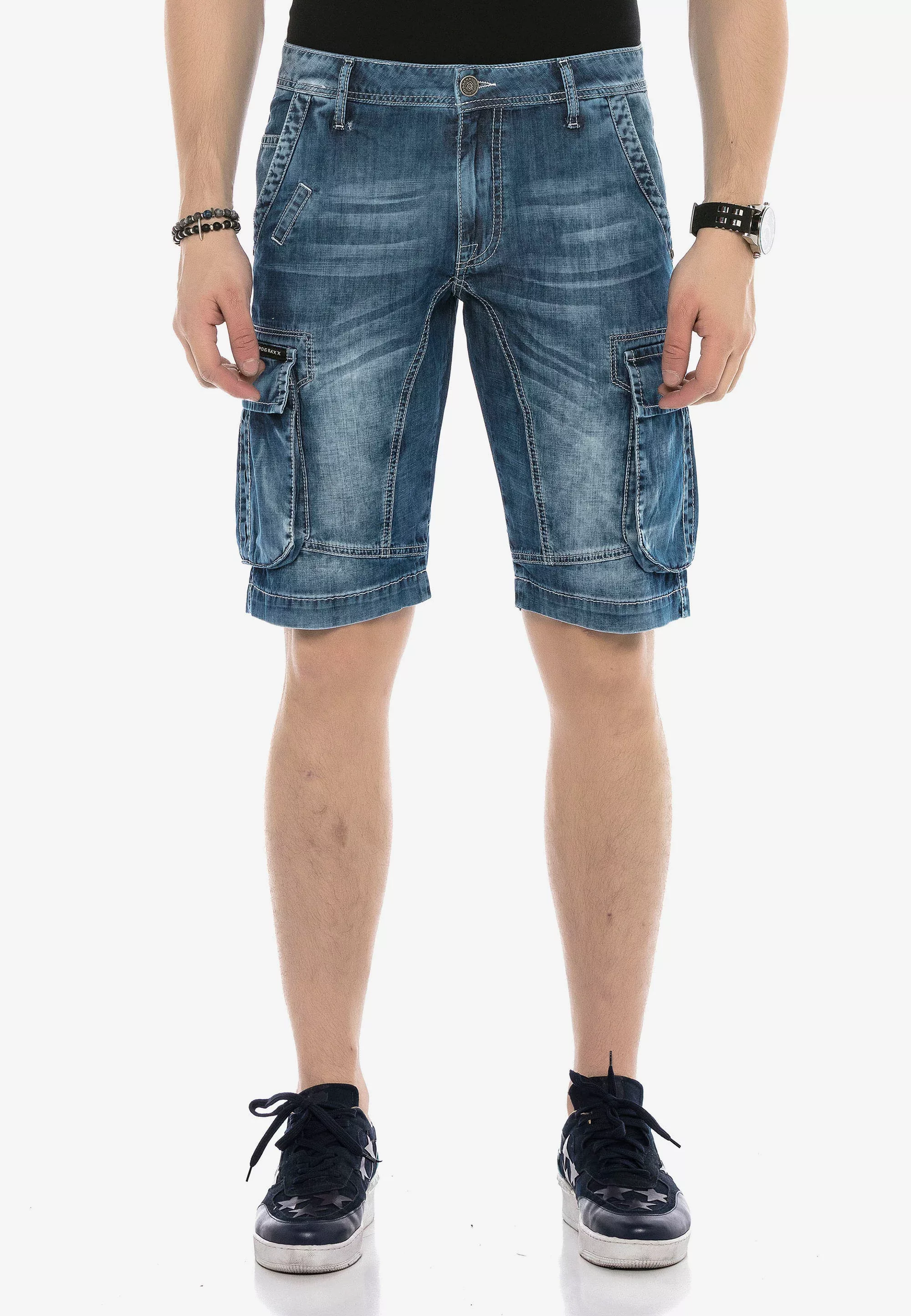 Cipo & Baxx Shorts, mit Cargotaschen günstig online kaufen