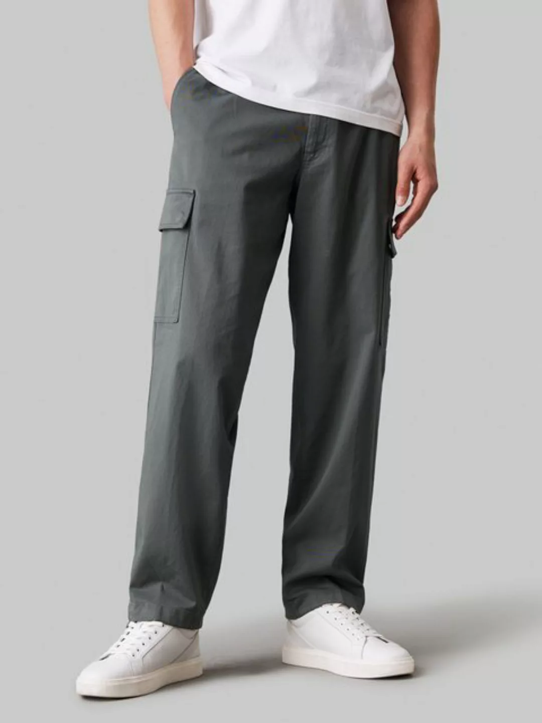 Calvin Klein Jeans Cargohose "REGULAR STRAIGHT CARGO", mit Logopatch günstig online kaufen