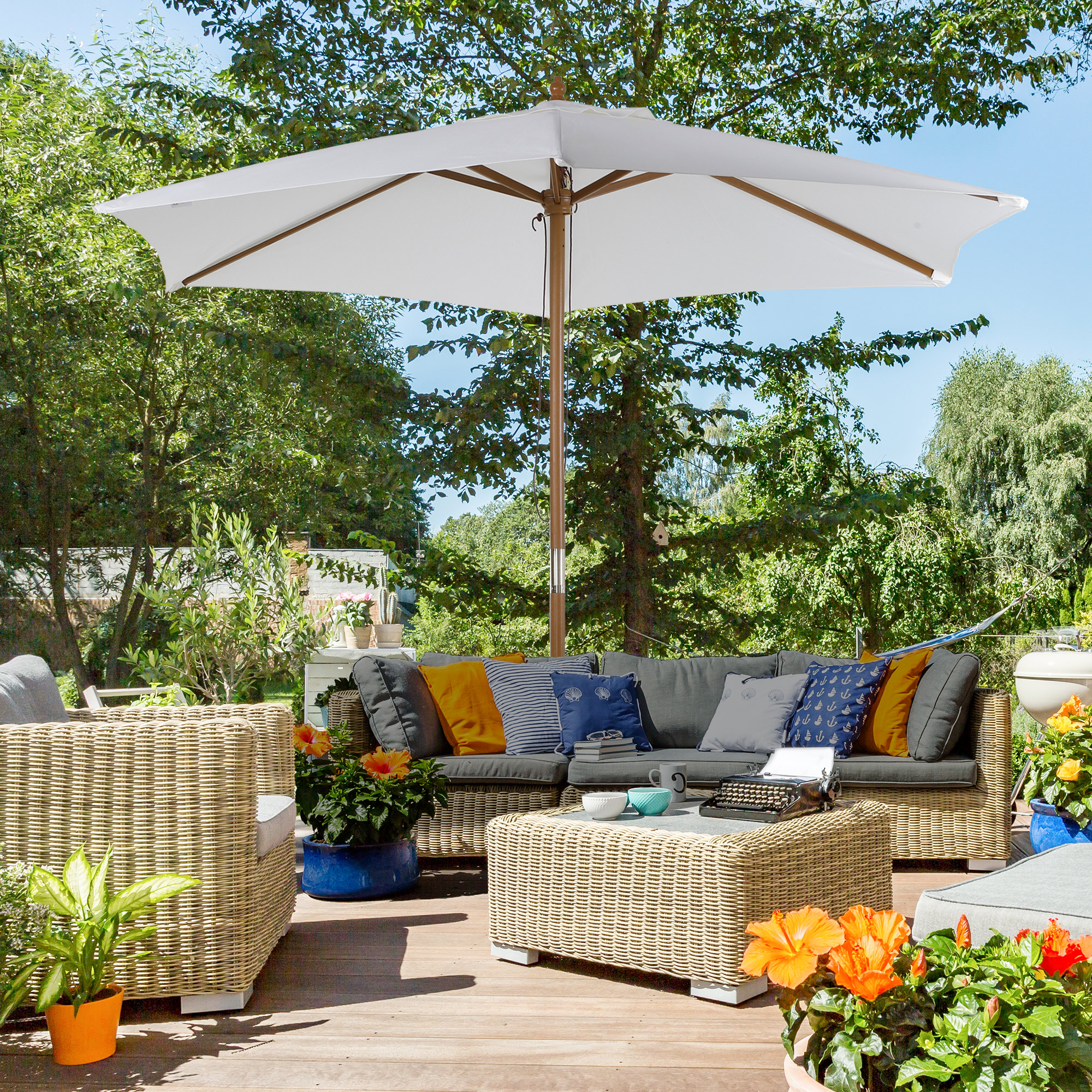 Outsunny Sonnenschirm, Gartenschirm, 3-stufig, Sonnenschutz, Bambus 180/㎡ günstig online kaufen