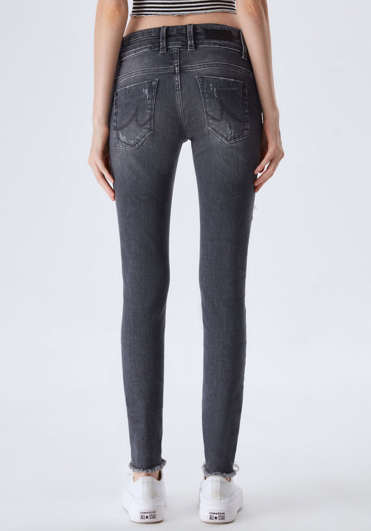 LTB Skinny-fit-Jeans "Julita X", mit extra-engem Bein, niedriger Leibhöhe u günstig online kaufen