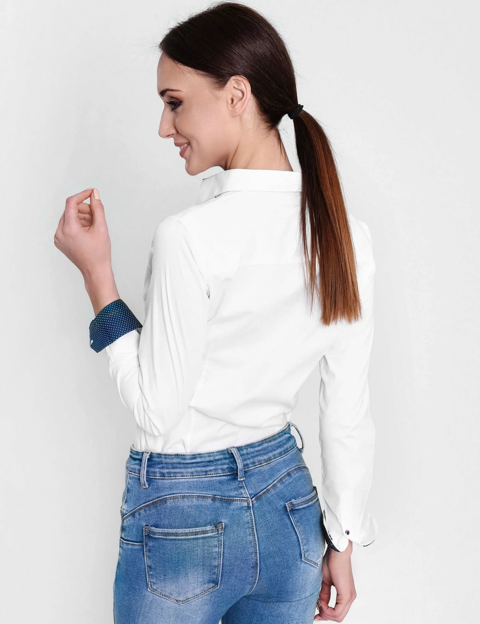 HEVENTON Hemdbluse tailliert, mit kontrastreichen Details günstig online kaufen