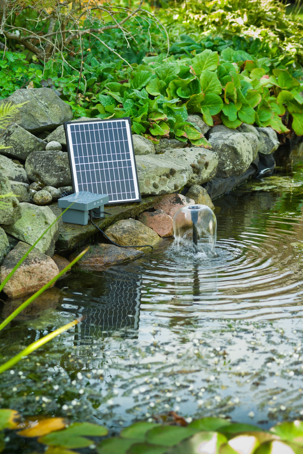 Ubbink Springbrunnenpumpe "SolarMax 600 Accu inkl. PowerControl", Hybrid-Fu günstig online kaufen