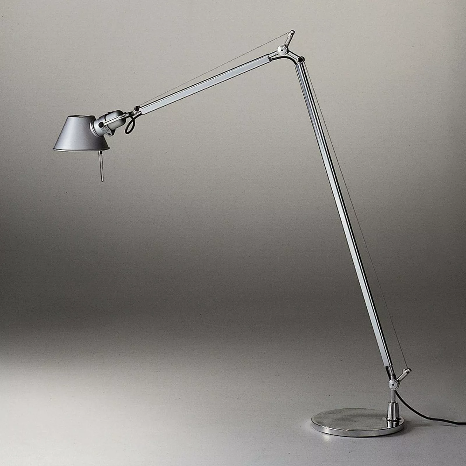 Artemide Tolomeo Reading LED-Stehleuchte 2.700 K günstig online kaufen