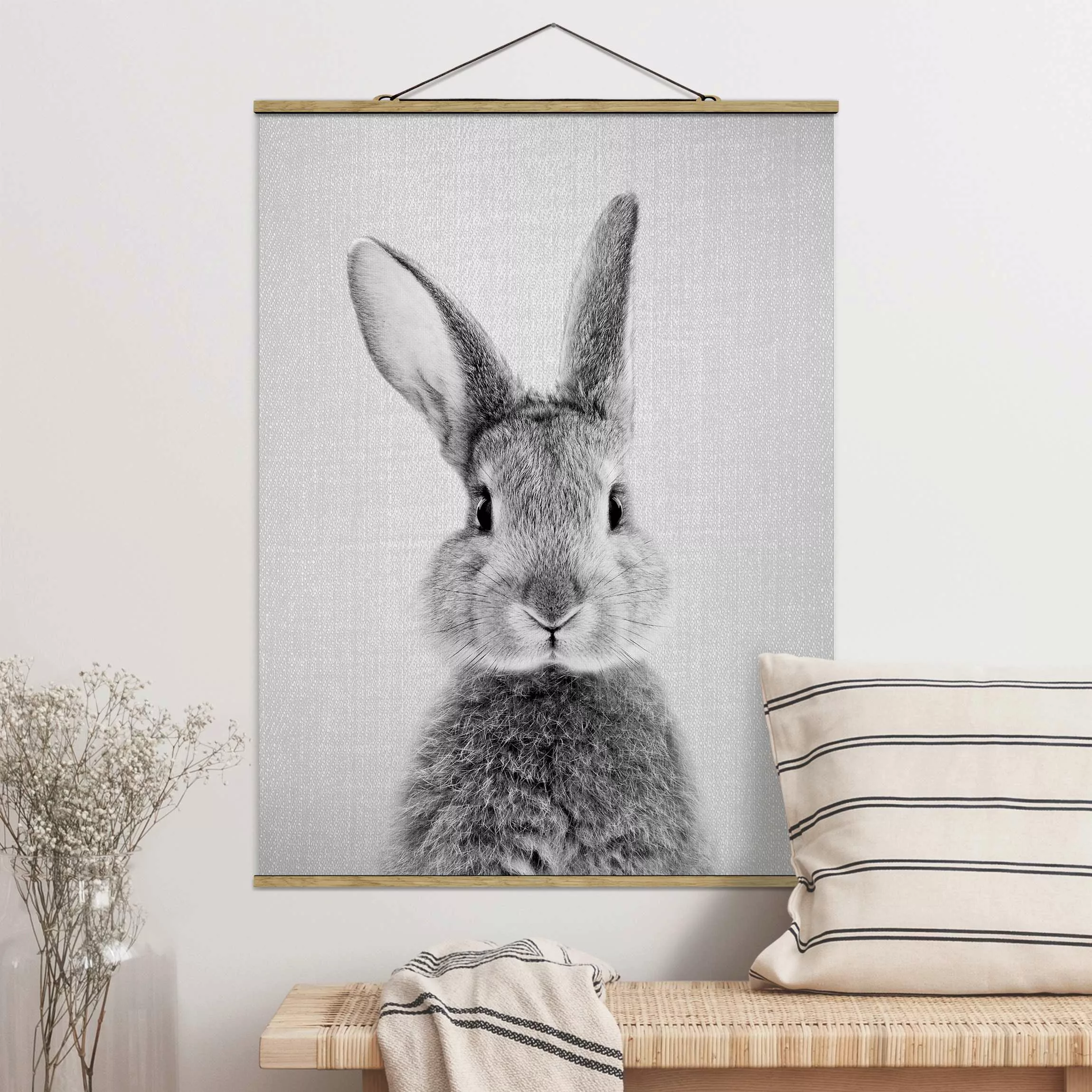 Stoffbild mit Posterleisten Hase Hilbert Schwarz Weiß günstig online kaufen