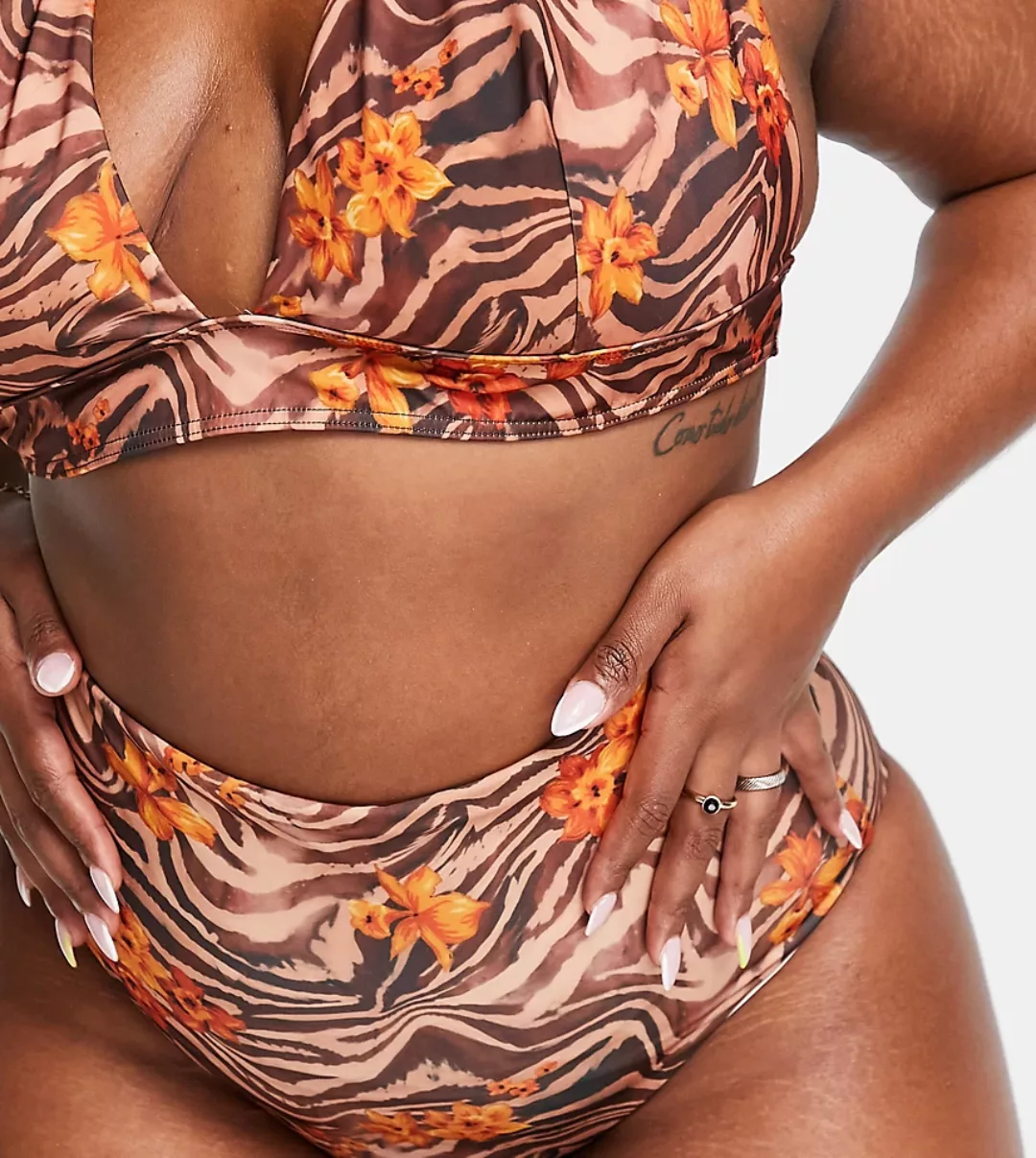 ASOS DESIGN Curve – Recycled – Mix and Match – Bikinihose mit hohem Bund un günstig online kaufen