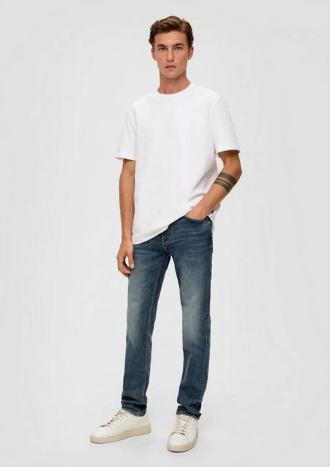 s.Oliver Stoffhose Jeans Nelio / Slim Fit / Mid Rise / Slim Leg Leder-Patch günstig online kaufen