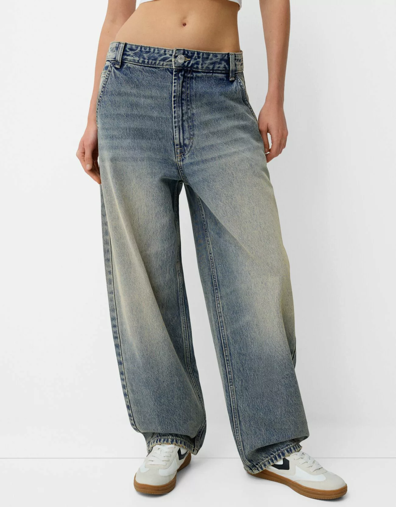 Bershka Skater-Fit-Jeans Im Washed-Look Damen 32 Ausgewaschenes Blau günstig online kaufen