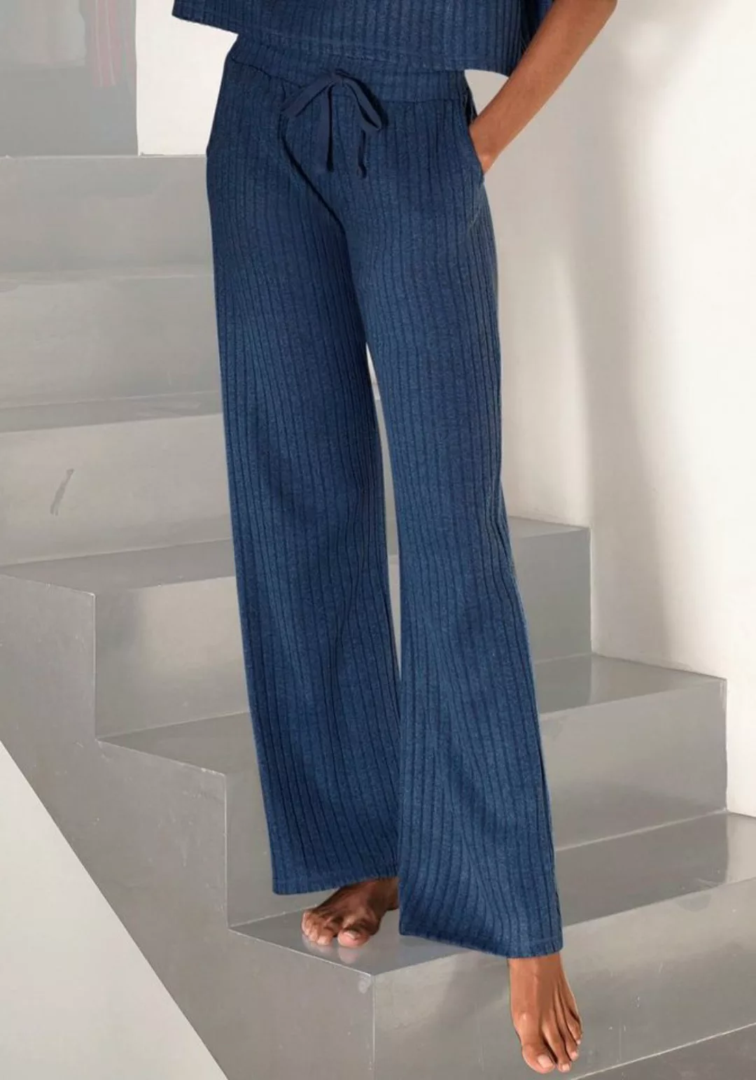 LASCANA Homewearhose -Loungehose (1-tlg) mit weitem Bein und seitlichen Tas günstig online kaufen