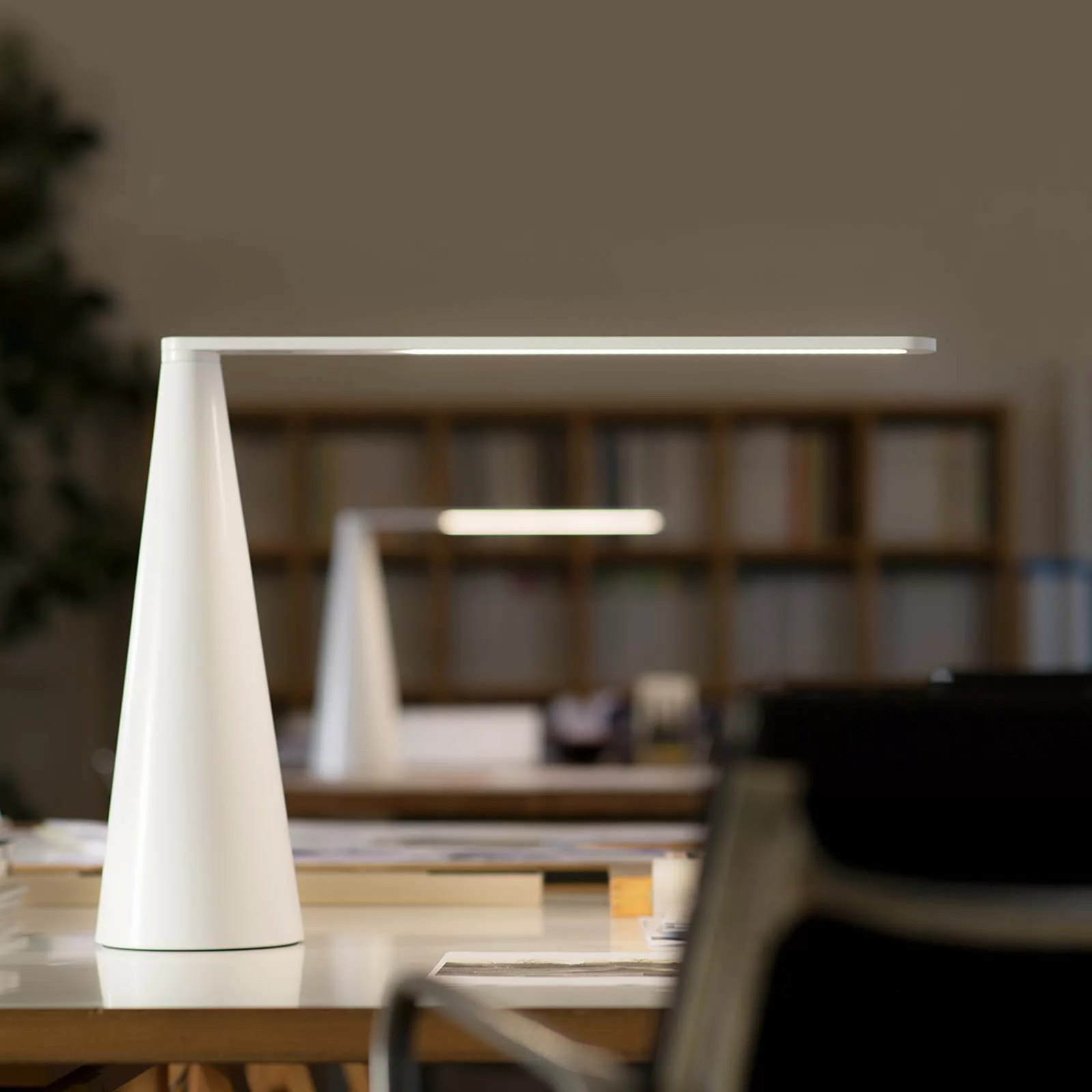 Martinelli Luce Elica LED-Tischleuchte, weiß günstig online kaufen