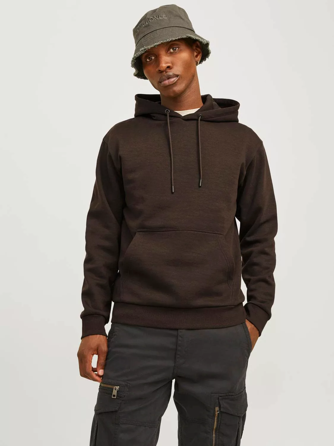 Jack & Jones Kapuzensweatshirt JJEBRADLEY SWEAT HOOD NOOS mit Känguru Tasch günstig online kaufen