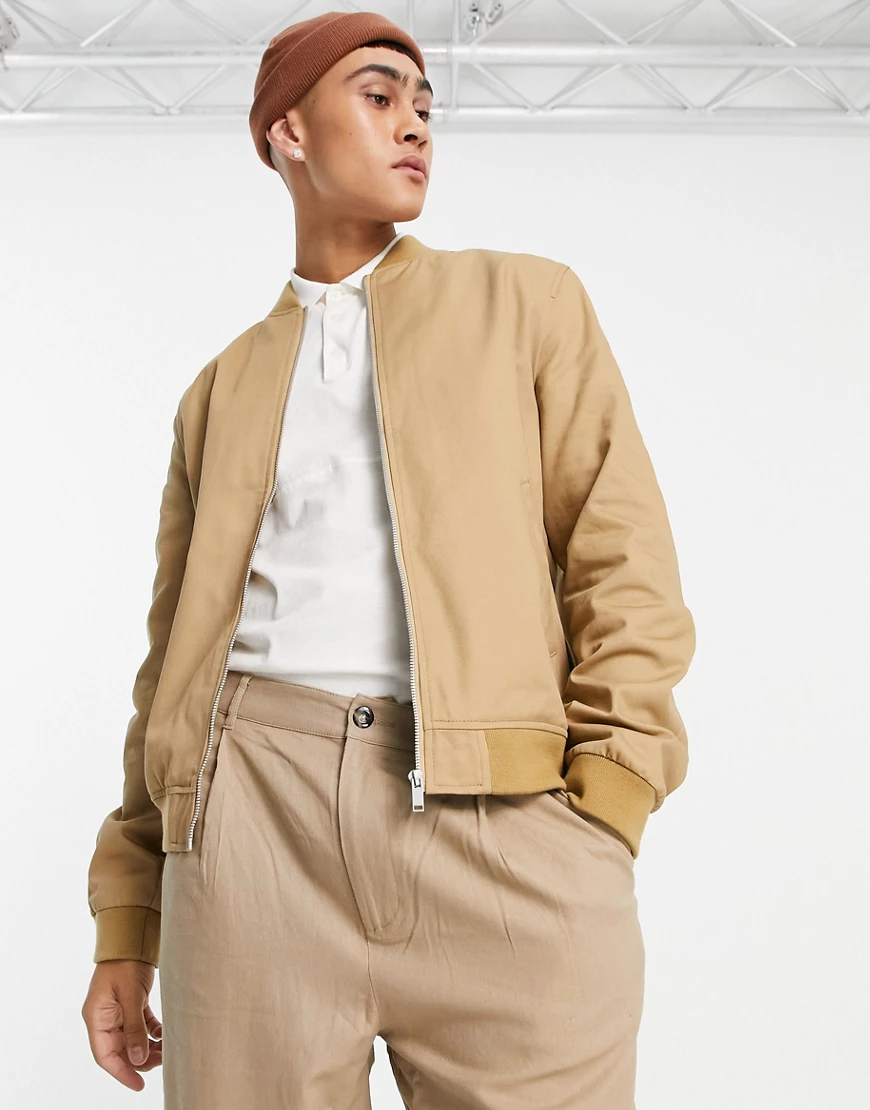 ASOS DESIGN – Basic-Bomberjacke in Kamelbraun-Neutral günstig online kaufen