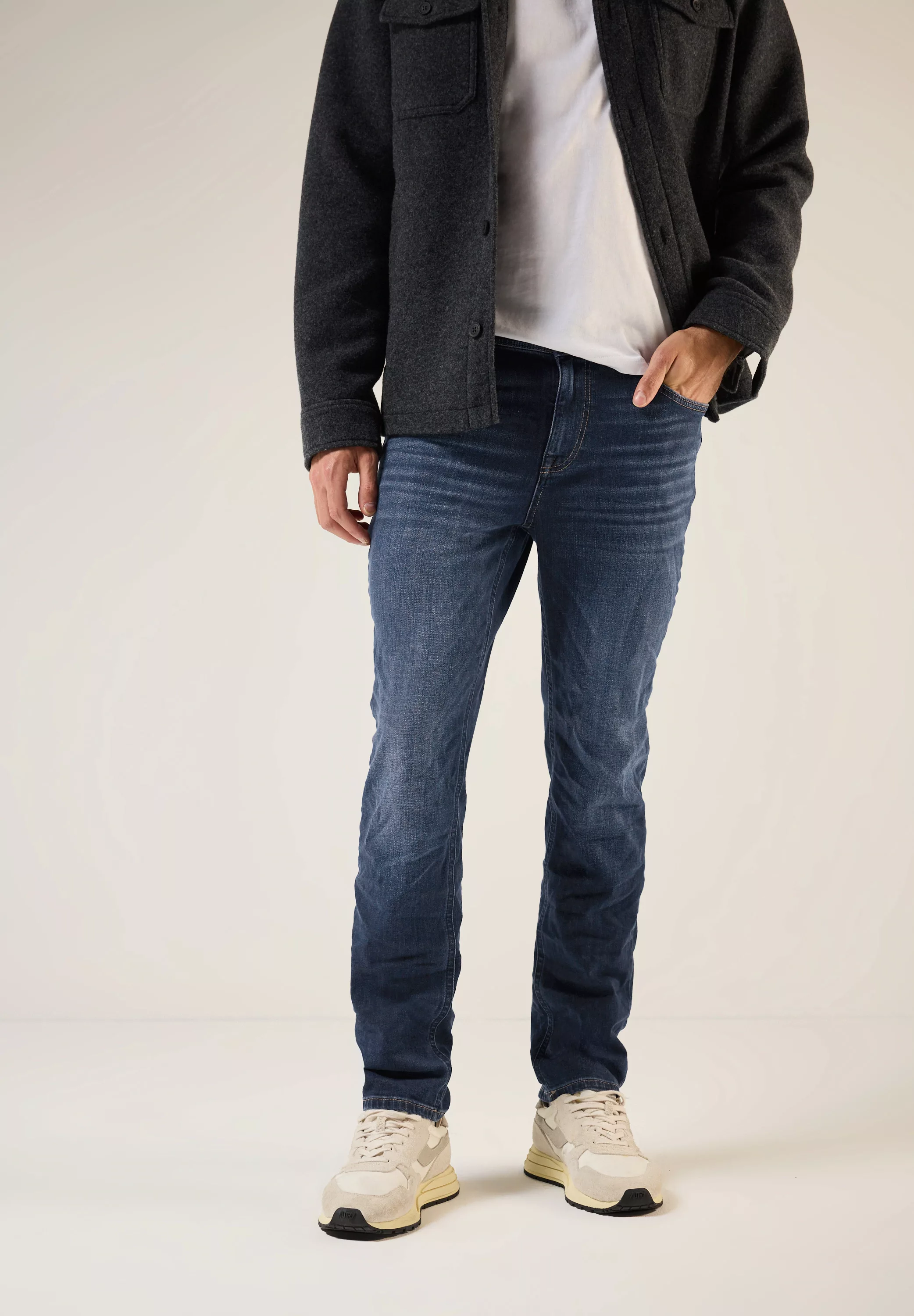 STREET ONE MEN Slim-fit-Jeans, in dunkelblauer Waschung günstig online kaufen