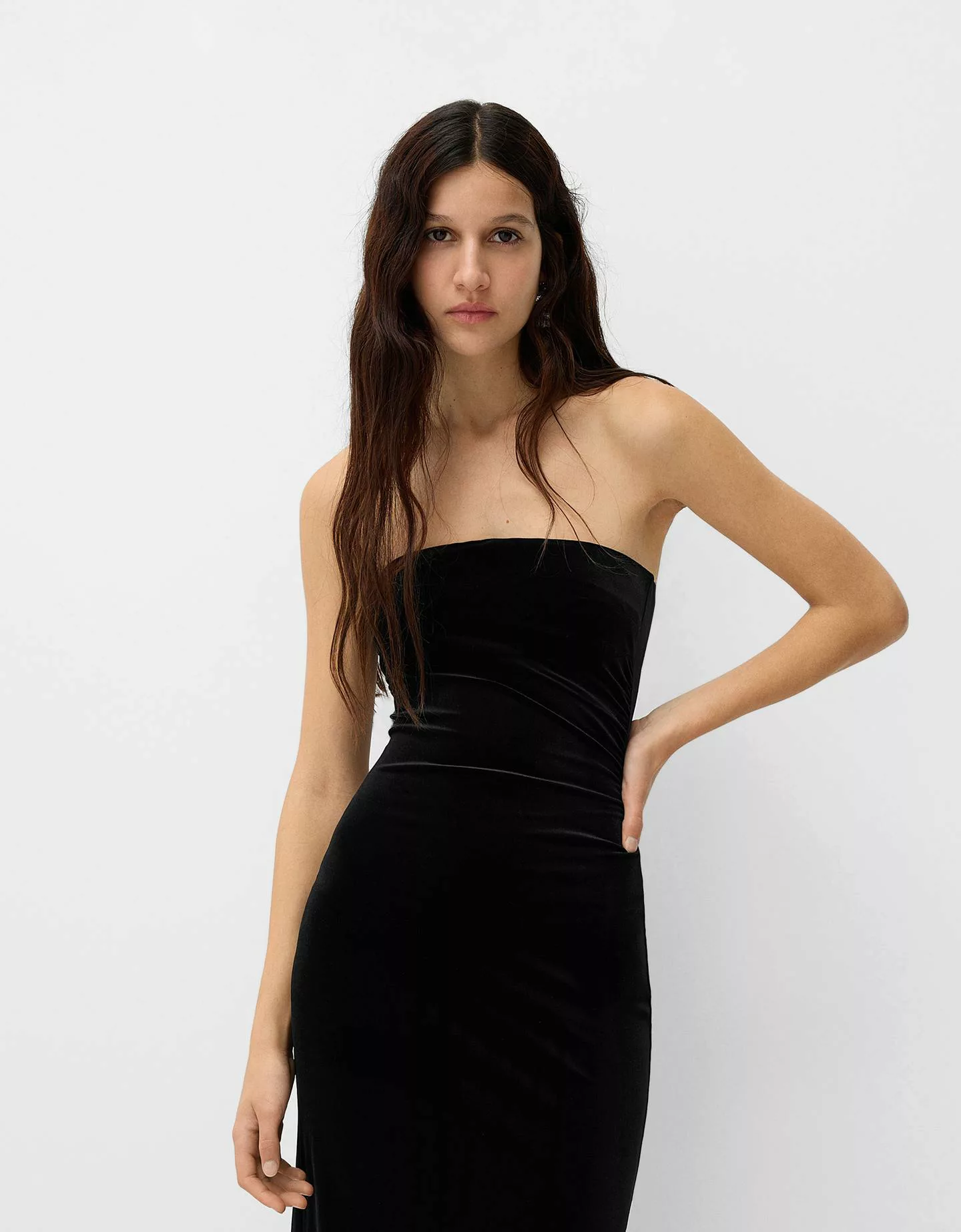 Bershka Velvet Bandeau-Midikleid Damen L Schwarz günstig online kaufen