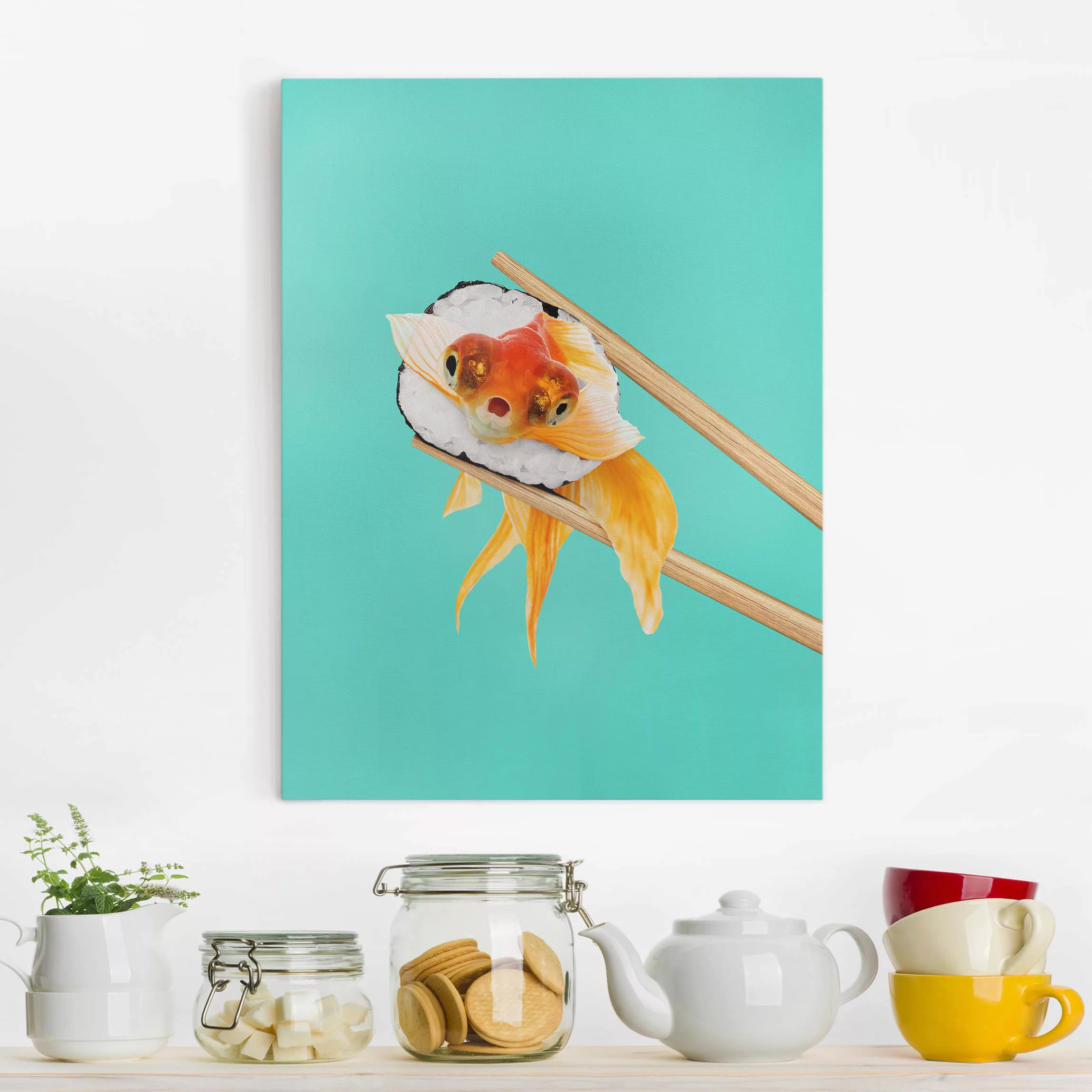 Leinwandbild Tiere - Hochformat Sushi mit Goldfisch günstig online kaufen