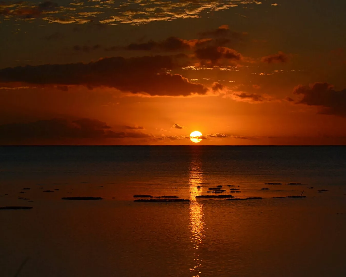 Fototapete "Tahiti Sunset" 4,00x2,50 m / Glattvlies Perlmutt günstig online kaufen