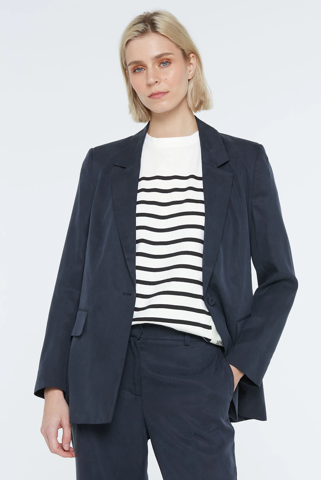 SENSES.THE LABEL Jackenblazer, mit leichtem Glanz günstig online kaufen