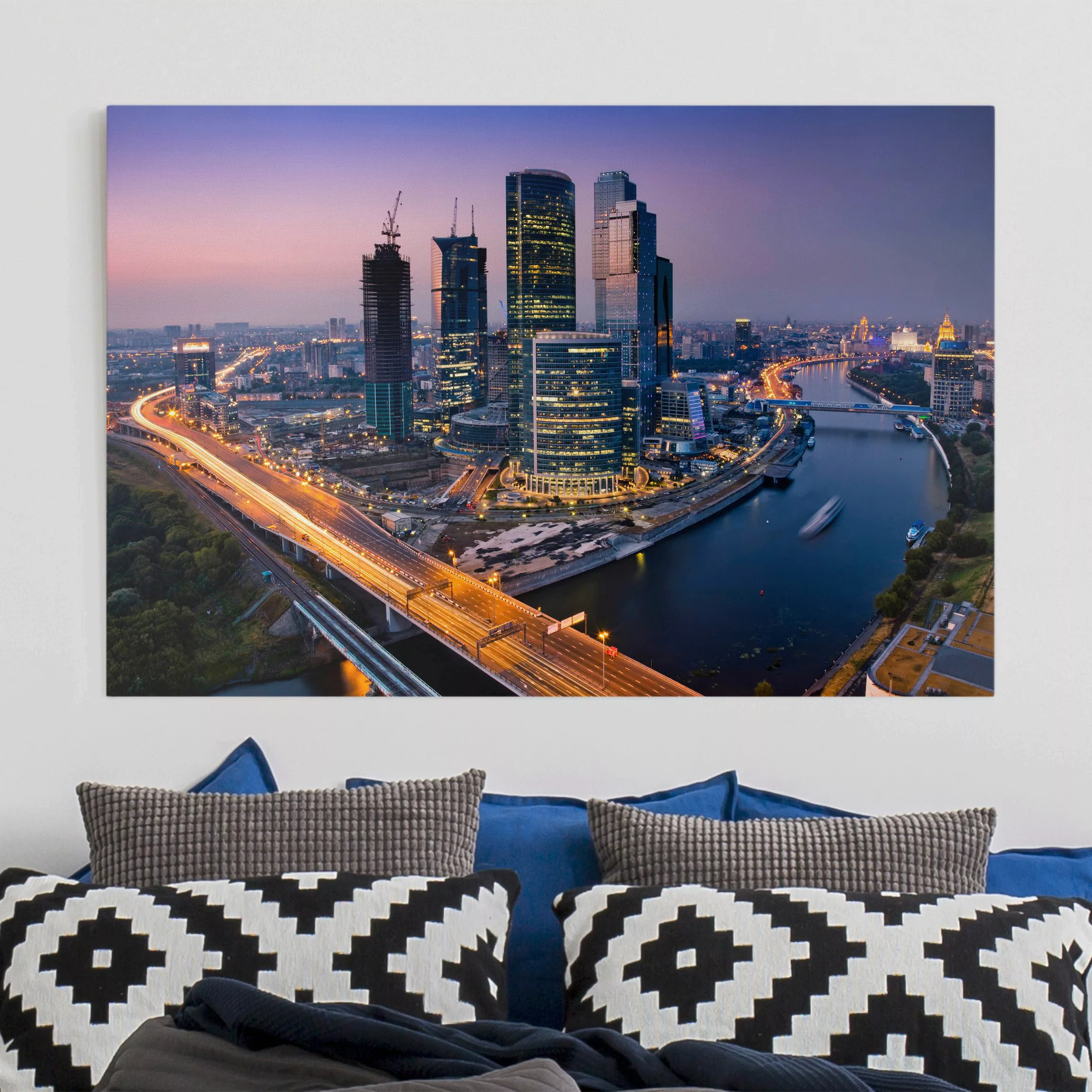 Leinwandbild Architektur & Skyline - Querformat Sonnenuntergang über Moskau günstig online kaufen