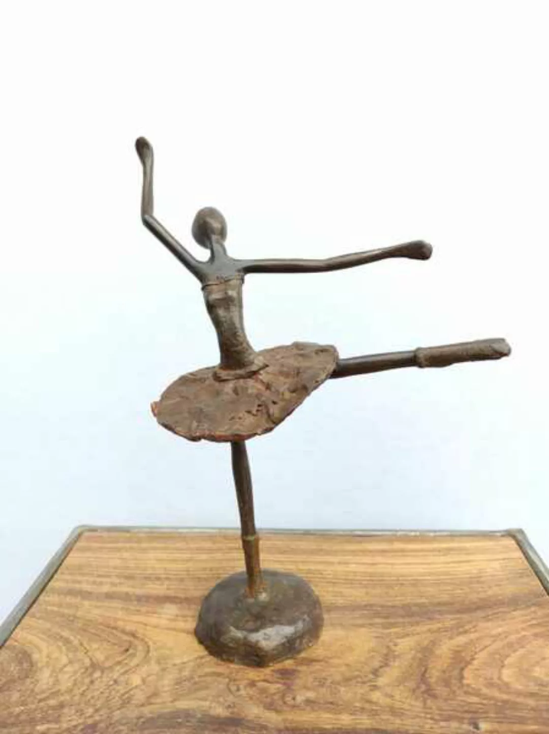 Bronze-skulptur "Danseuse De Ballet" 25 Cm Unikat Burkina Faso Upcycling günstig online kaufen