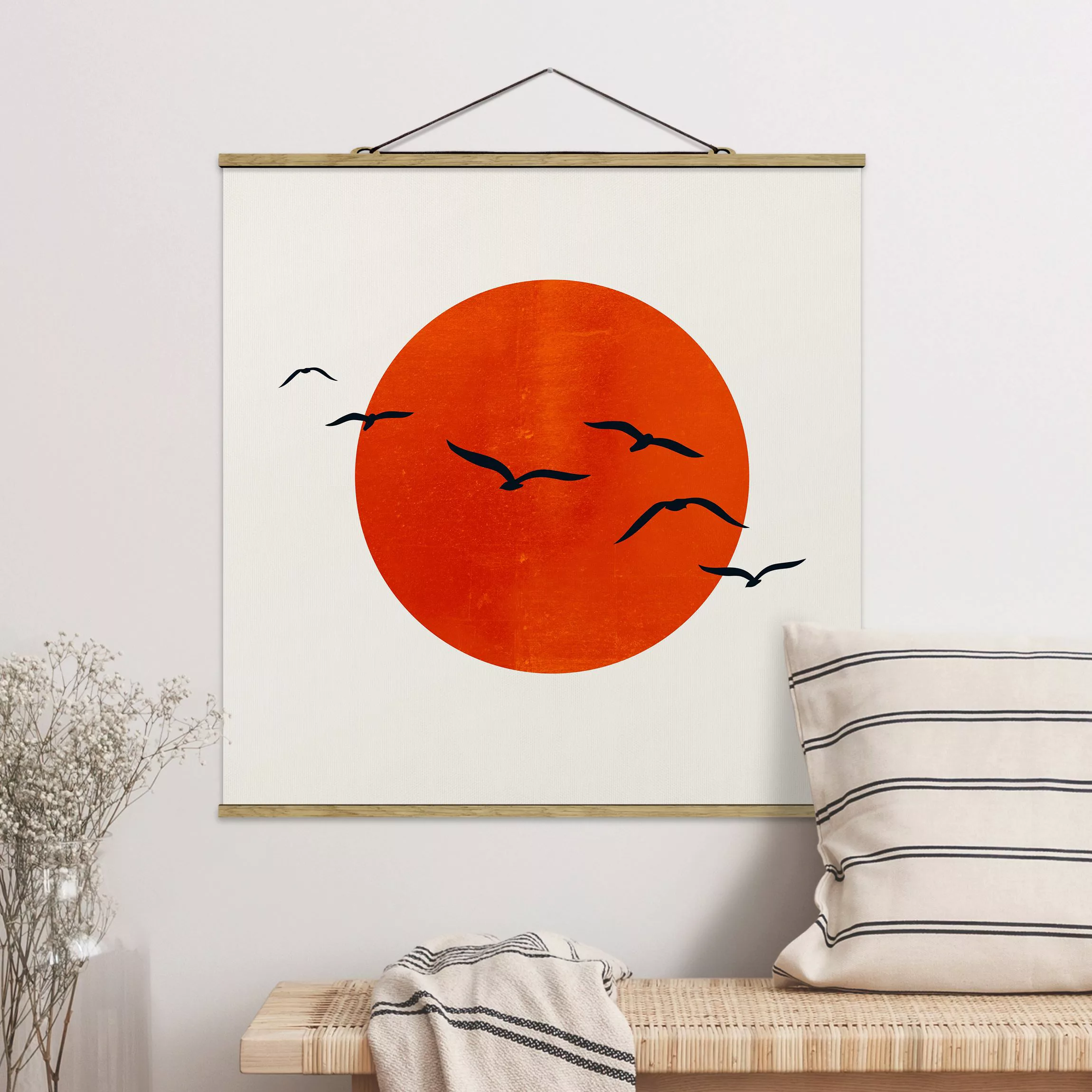 Stoffbild mit Posterleisten Vogelschwarm vor roter Sonne I günstig online kaufen
