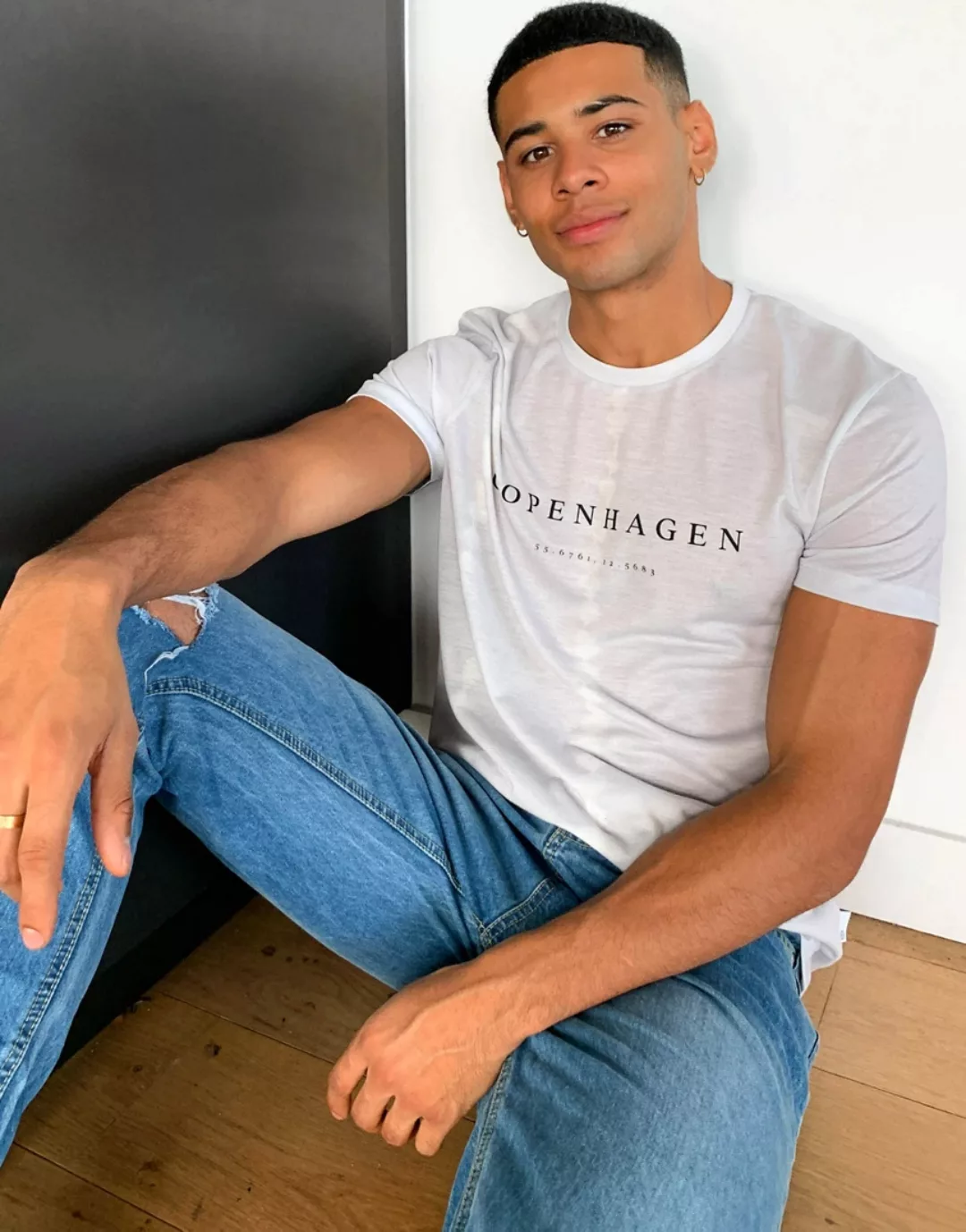 Burton Menswear – Copenhagen – T-Shirt in Grau mit Waschung günstig online kaufen