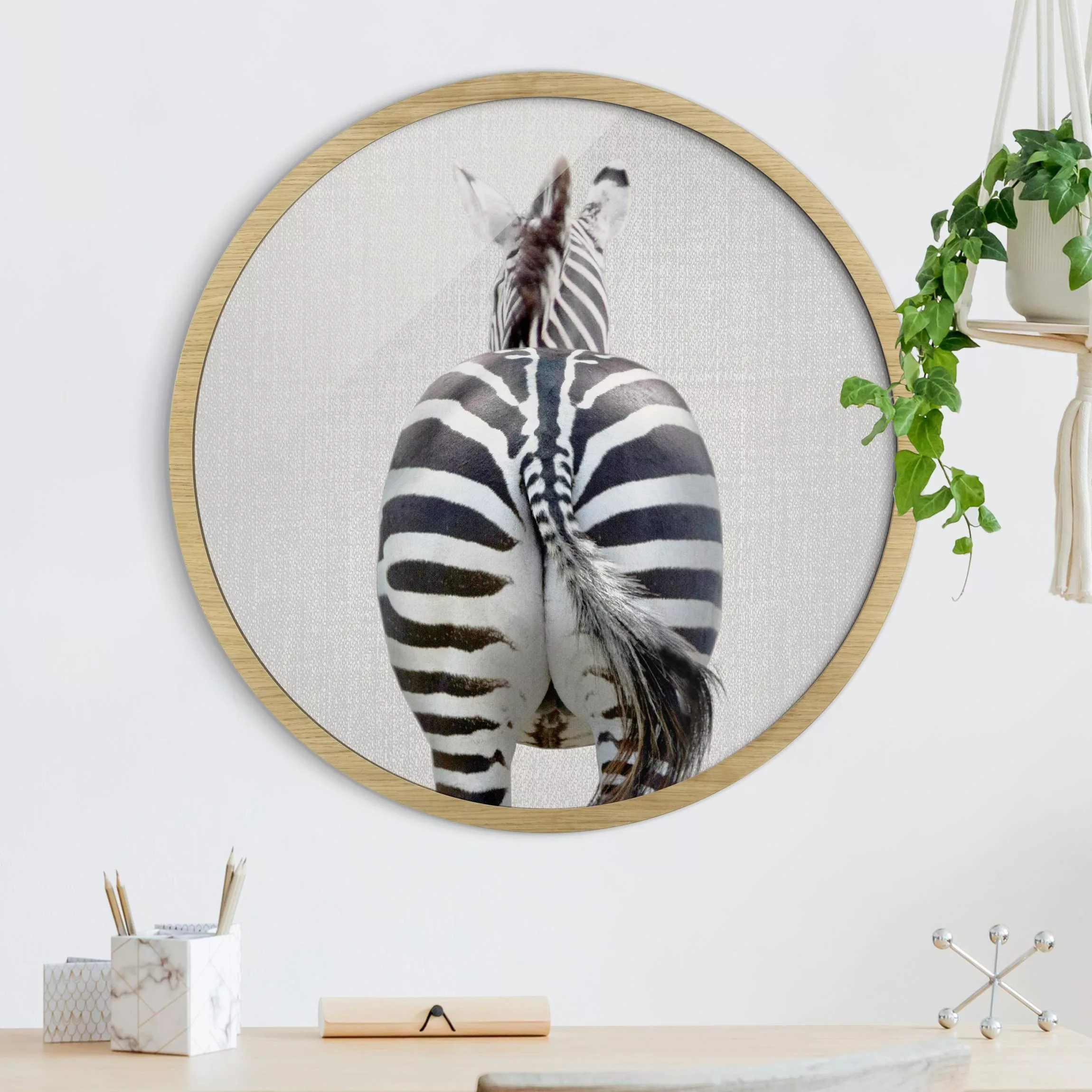 Rundes Gerahmtes Bild Zebra von hinten günstig online kaufen