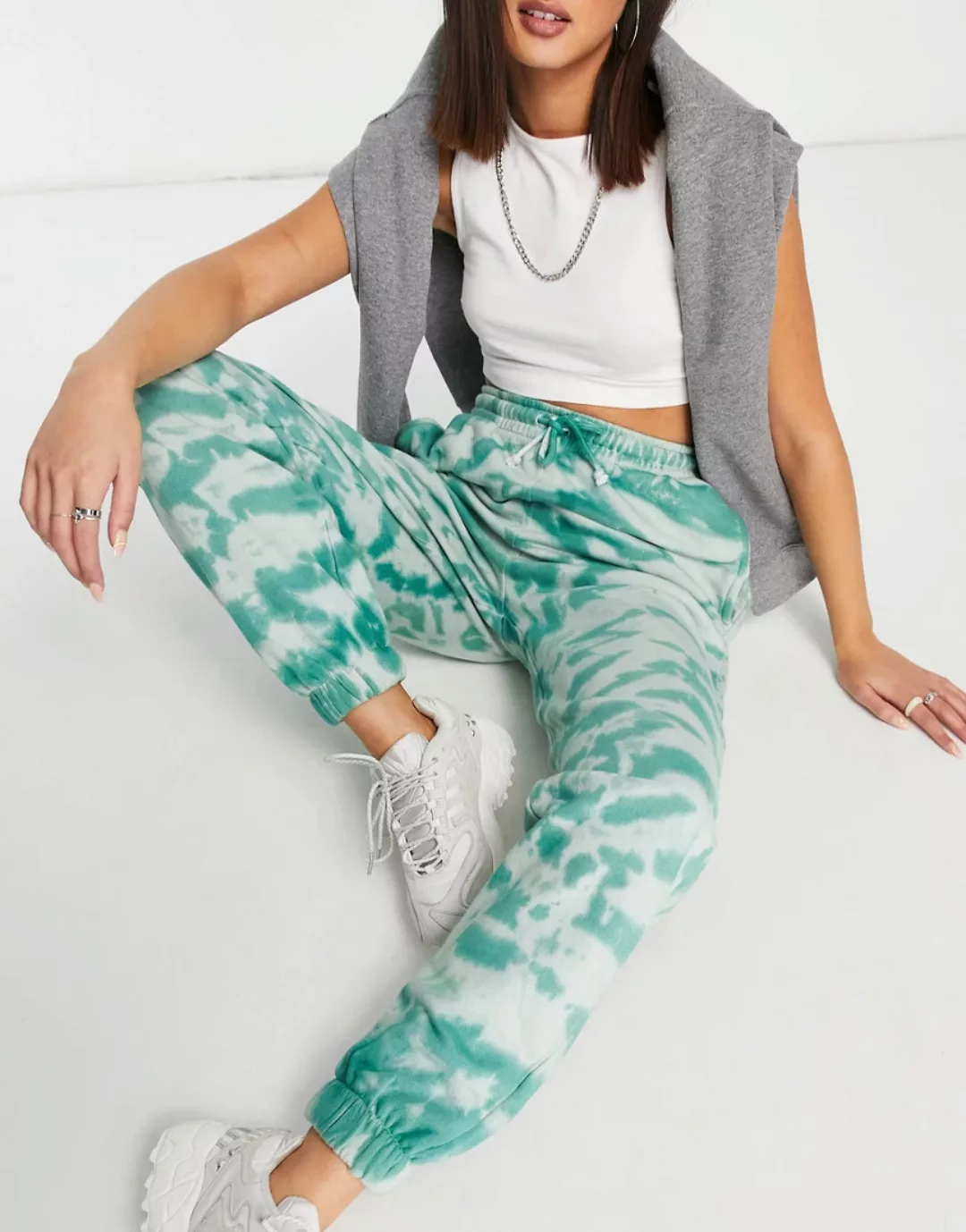 Topshop – Jogginghose in Grün mit Zebra-Batikmuster, Kombiteil-Mehrfarbig günstig online kaufen