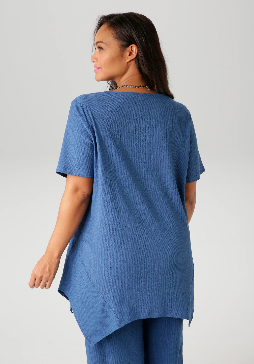 Aniston PLUS Blusenshirt, mit dezenter Streifenlook Struktur günstig online kaufen