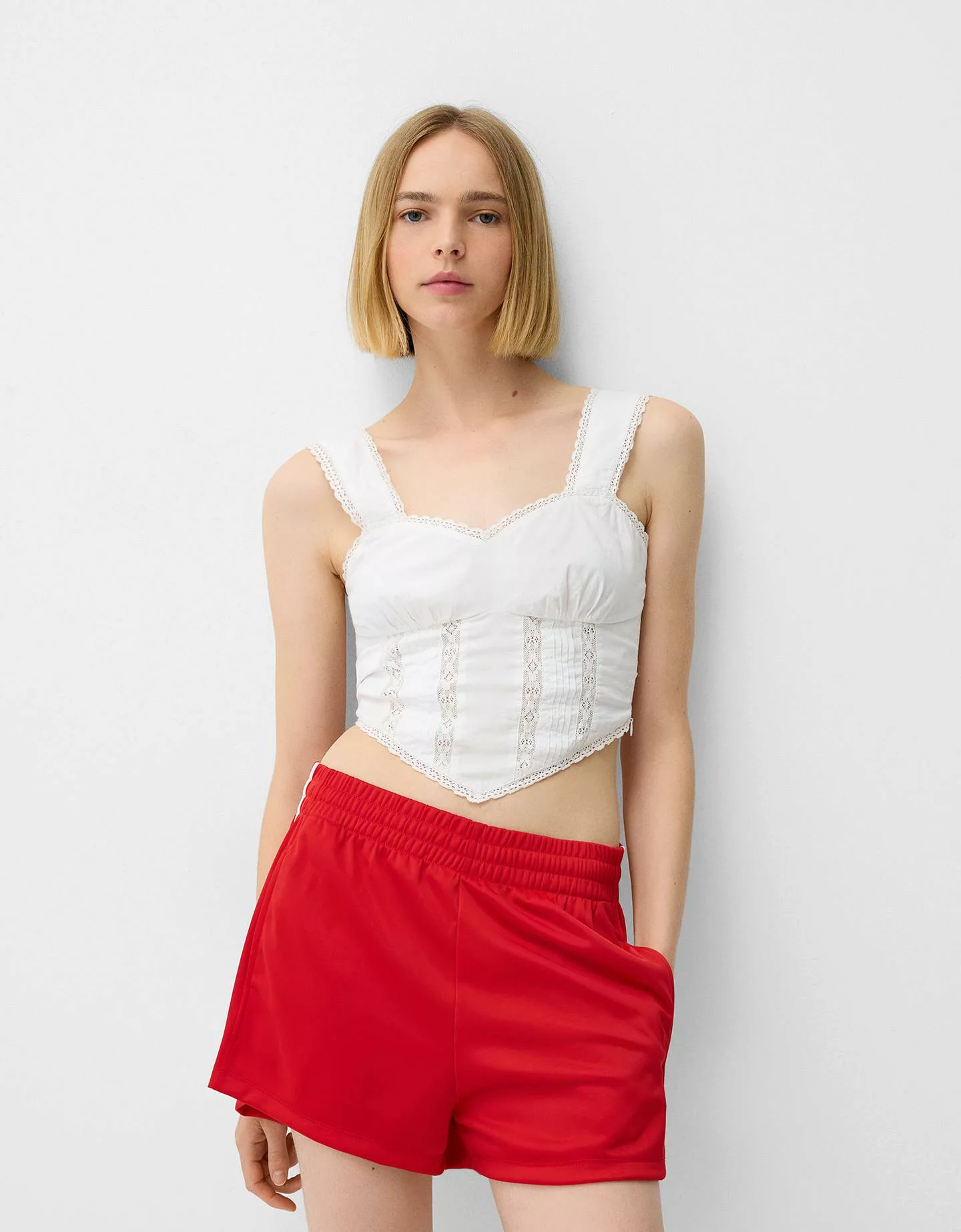 Bershka Retro-Shorts Mit Seitlichem Streifen Damen L Rot günstig online kaufen