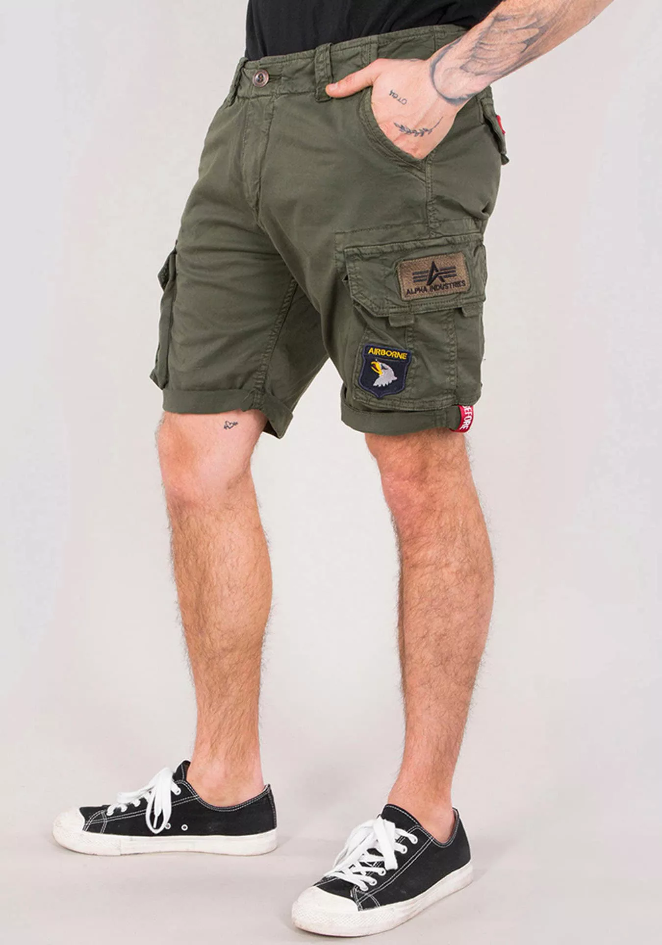 Alpha Industries Shorts "Alpha Industries Men - Shorts Crew Short Patch" günstig online kaufen