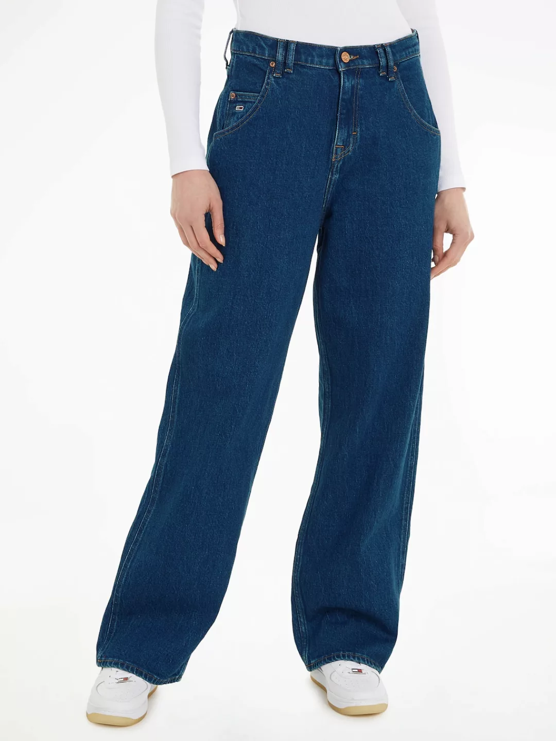 Tommy Jeans Weite Jeans "DAISY JEAN LW BGY BH6110", mit Logostickerei günstig online kaufen