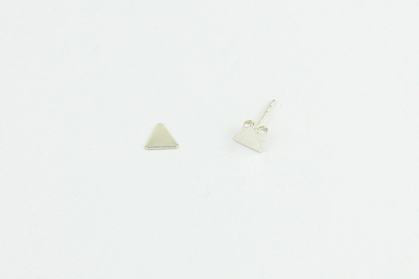 Ohrstecker Tiny Triangle günstig online kaufen