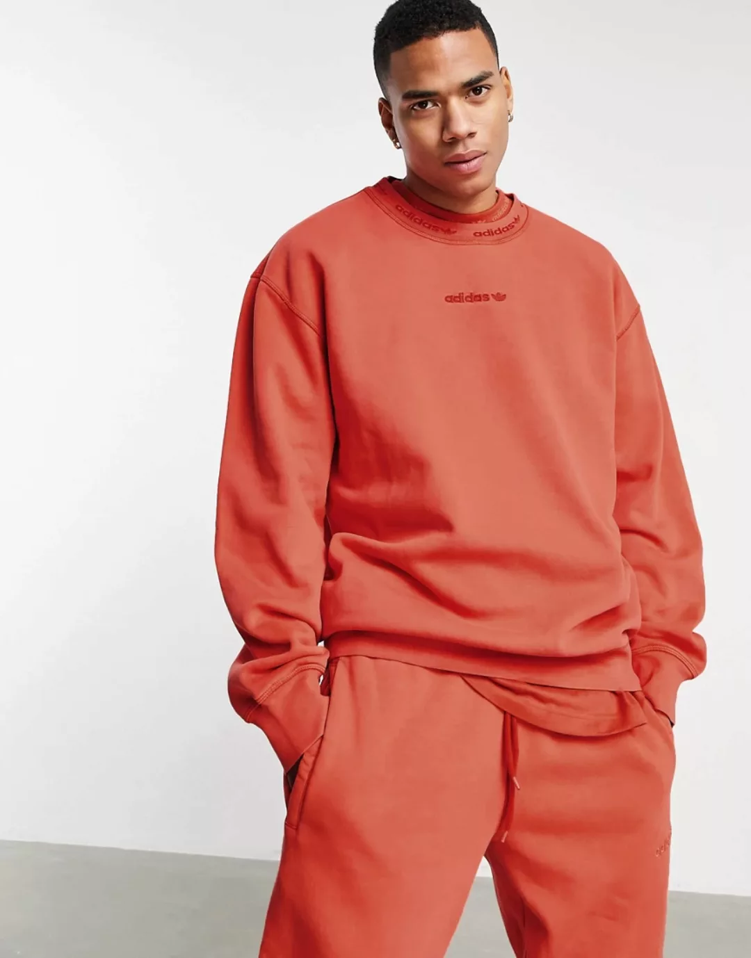 adidas Originals – Premium Sweats – Überfärbtes, geripptes Sweatshirt in Du günstig online kaufen