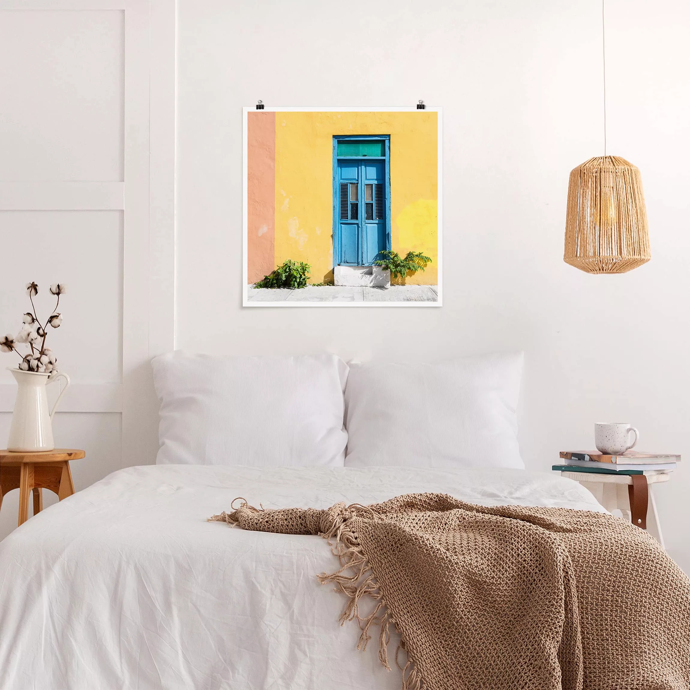 Poster Architektur & Skyline - Quadrat Bunte Wand blaue Tür günstig online kaufen