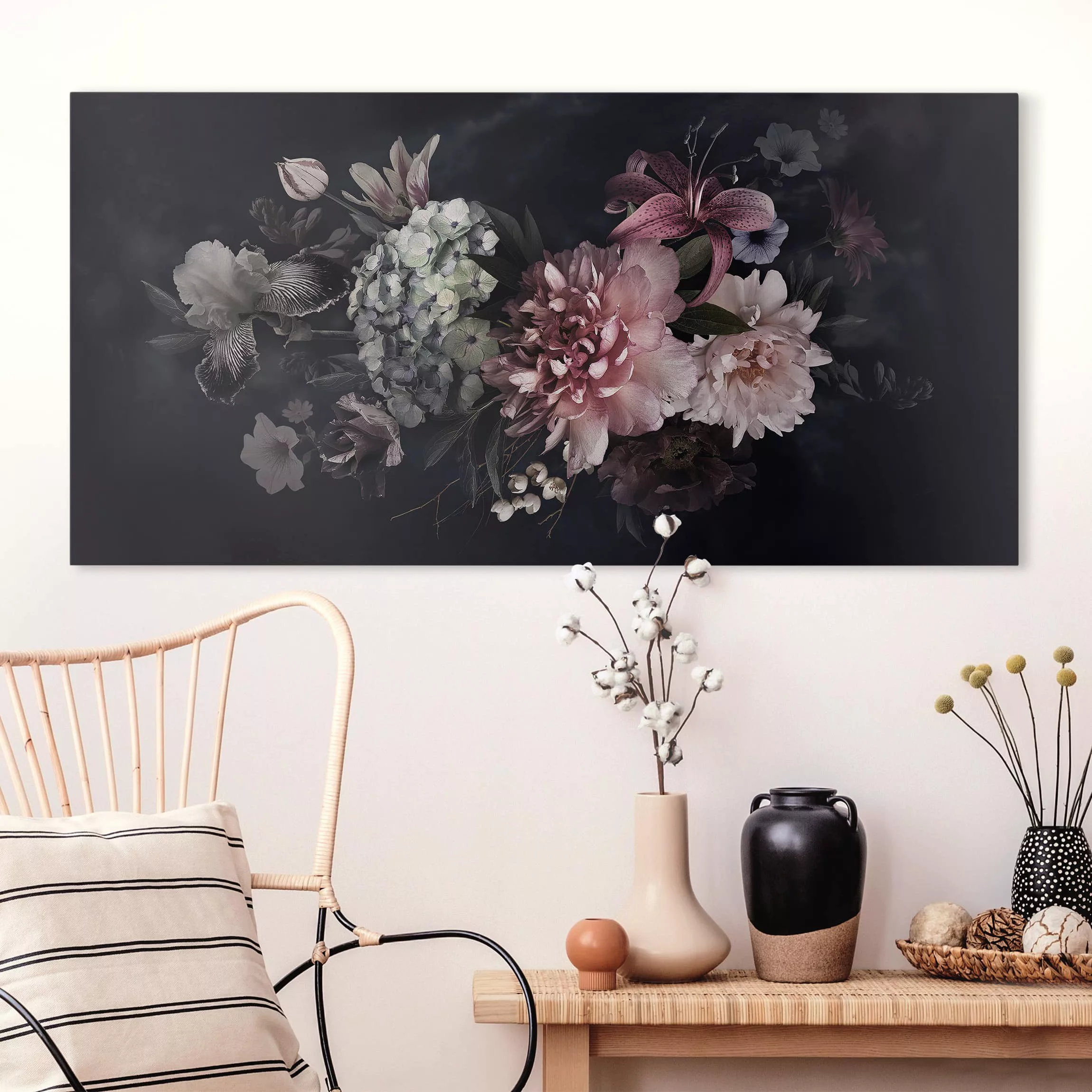 Leinwandbild Blumen - Querformat Blumen mit Nebel auf Schwarz günstig online kaufen