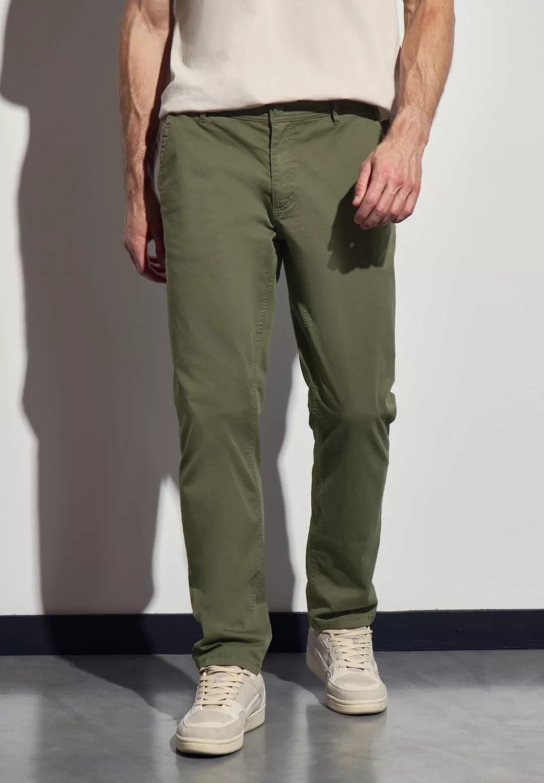 STREET ONE MEN Chinohose, aus Baumwolle mit Stretchanteil günstig online kaufen