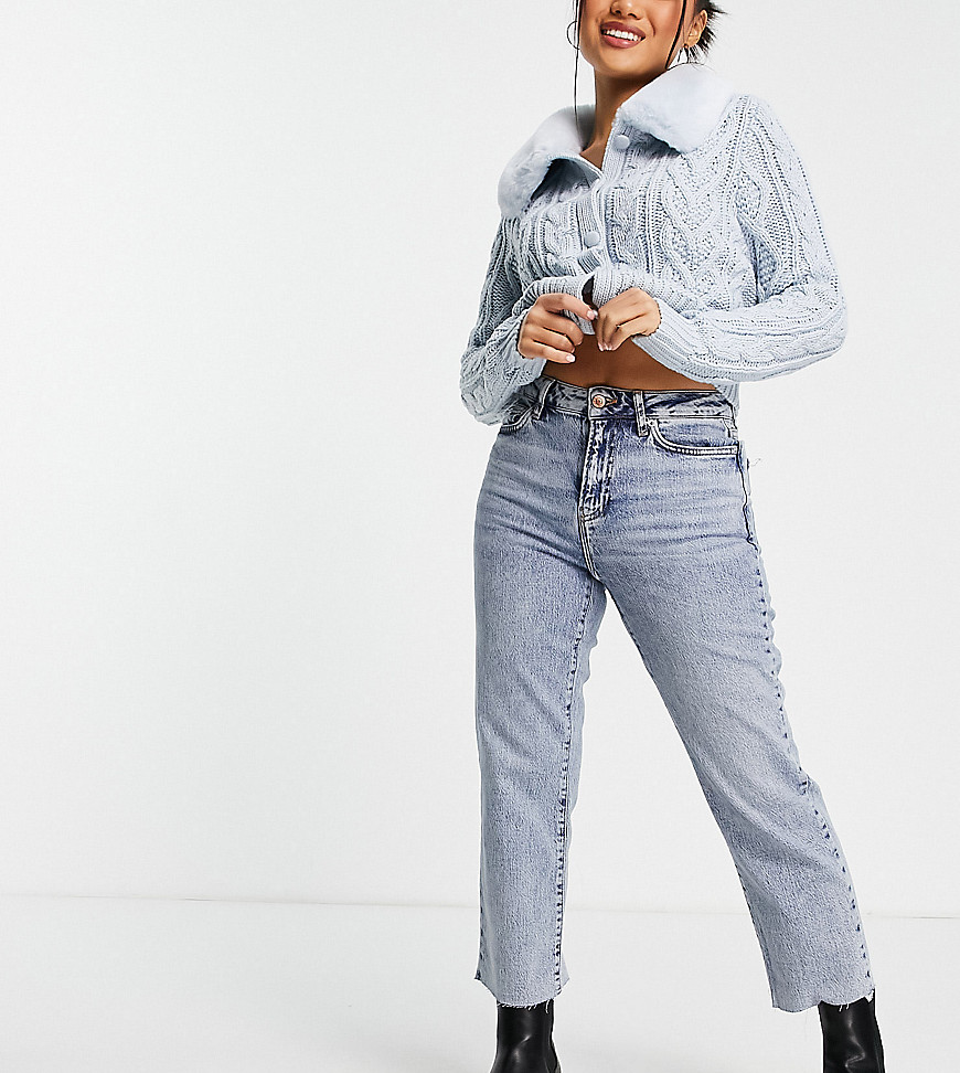New Look Petite – Jeans im geraden Schnitt in Hellblau günstig online kaufen