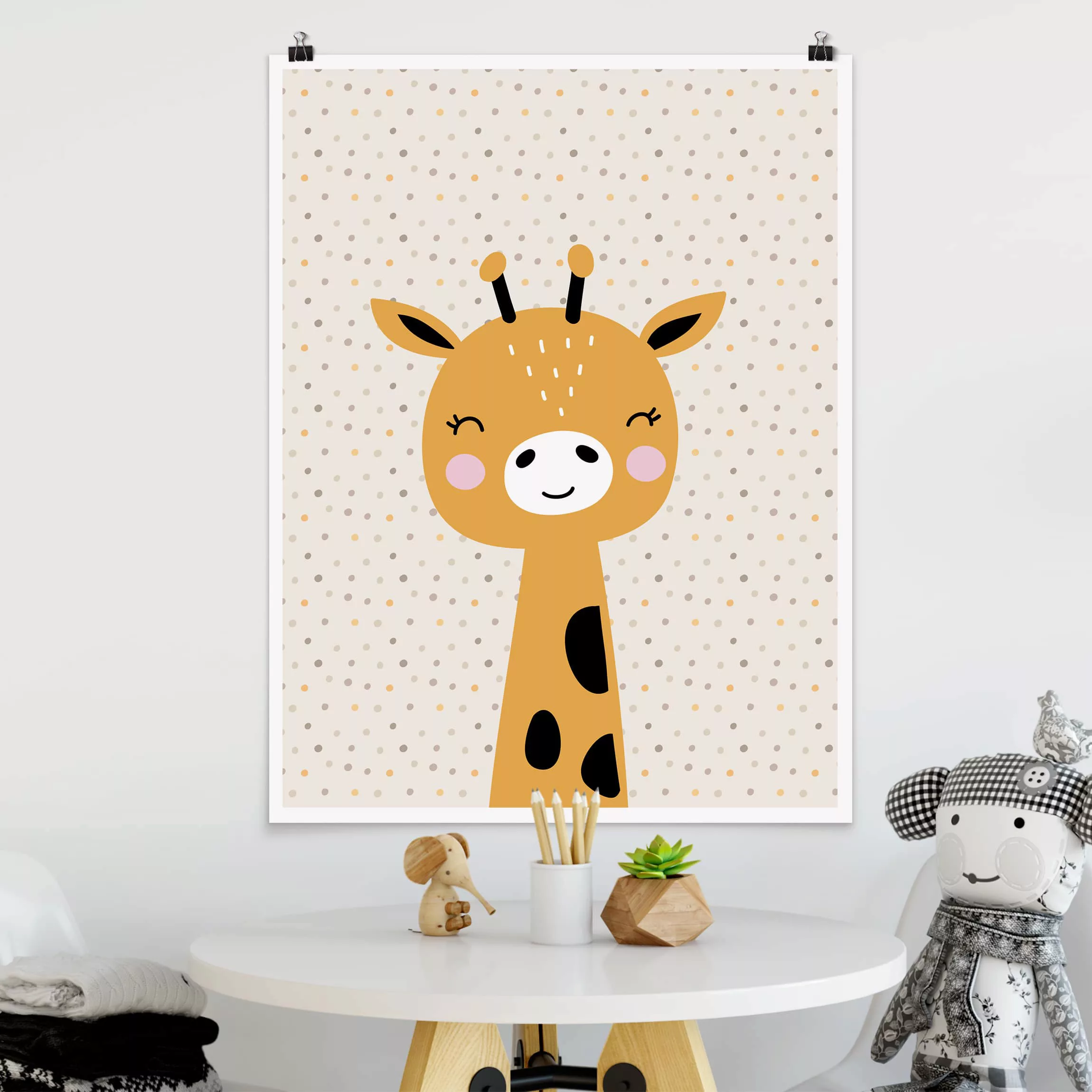 Poster Kinderzimmer - Hochformat Baby Giraffe günstig online kaufen