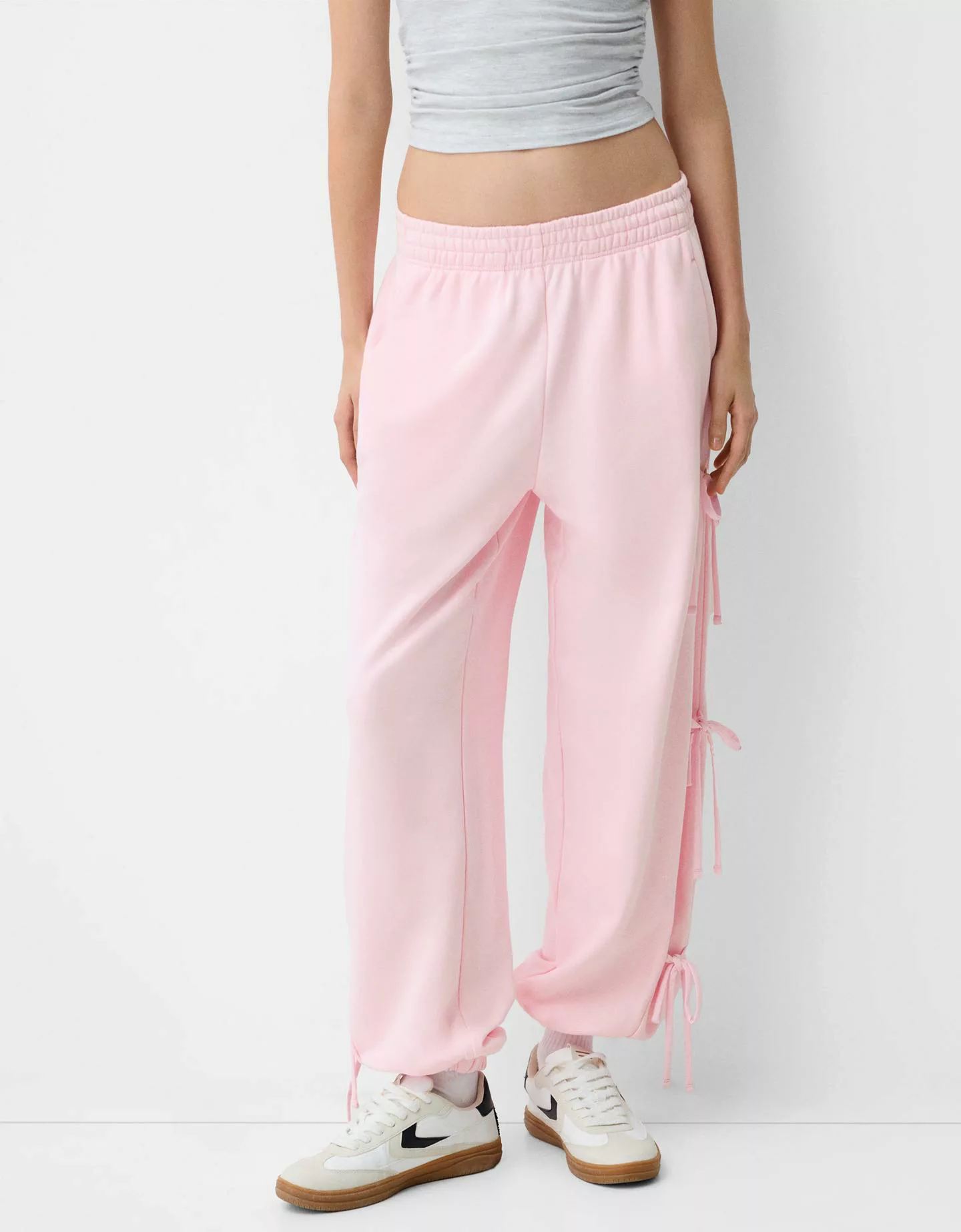 Bershka Jogginghose Aus Plüsch Mit Schleifen Damen L Rosa günstig online kaufen