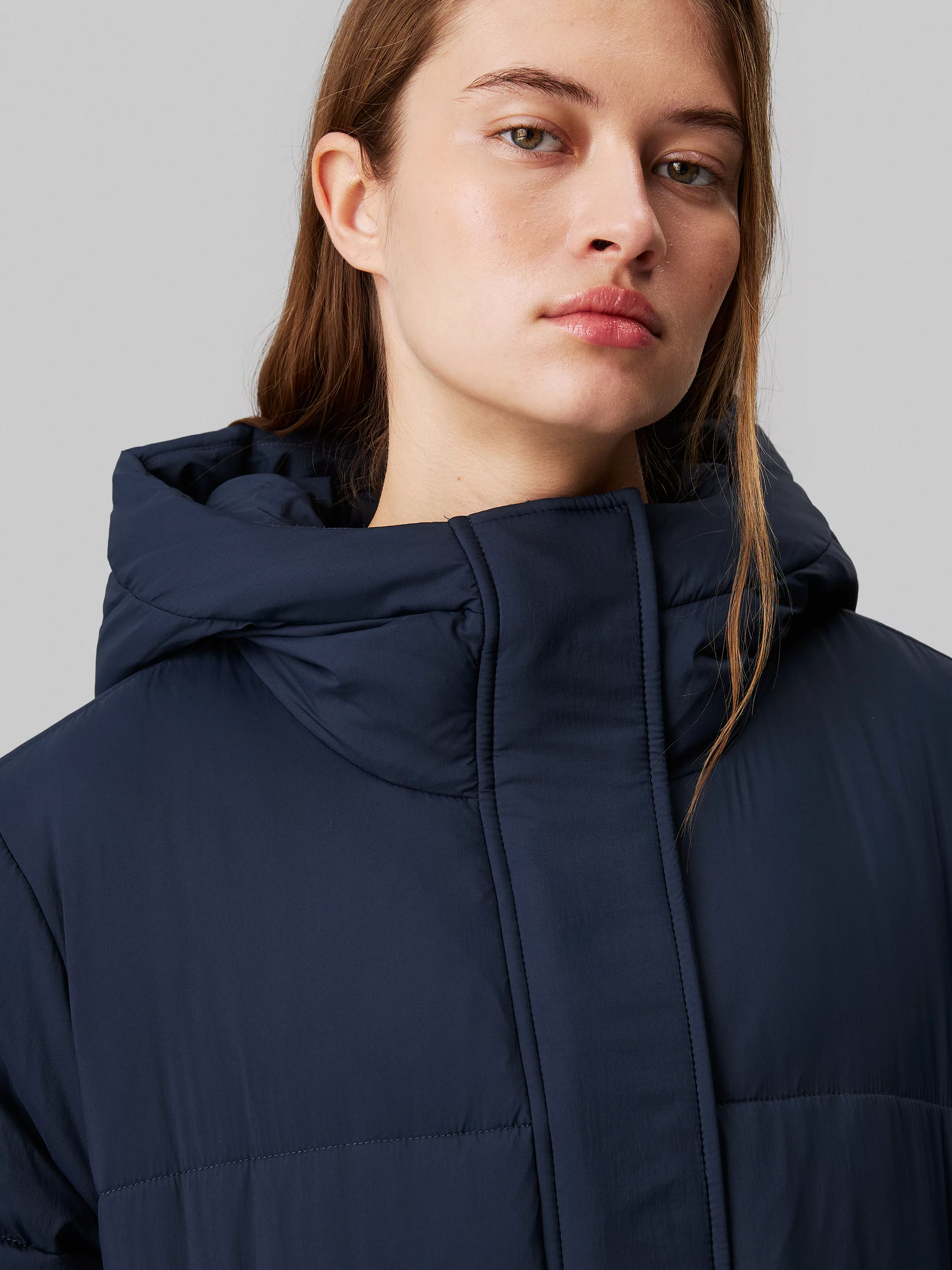 Calvin Klein Jeans Steppjacke "LOGO BELT LONG PUFFER", mit Kapuze, mit Gürt günstig online kaufen