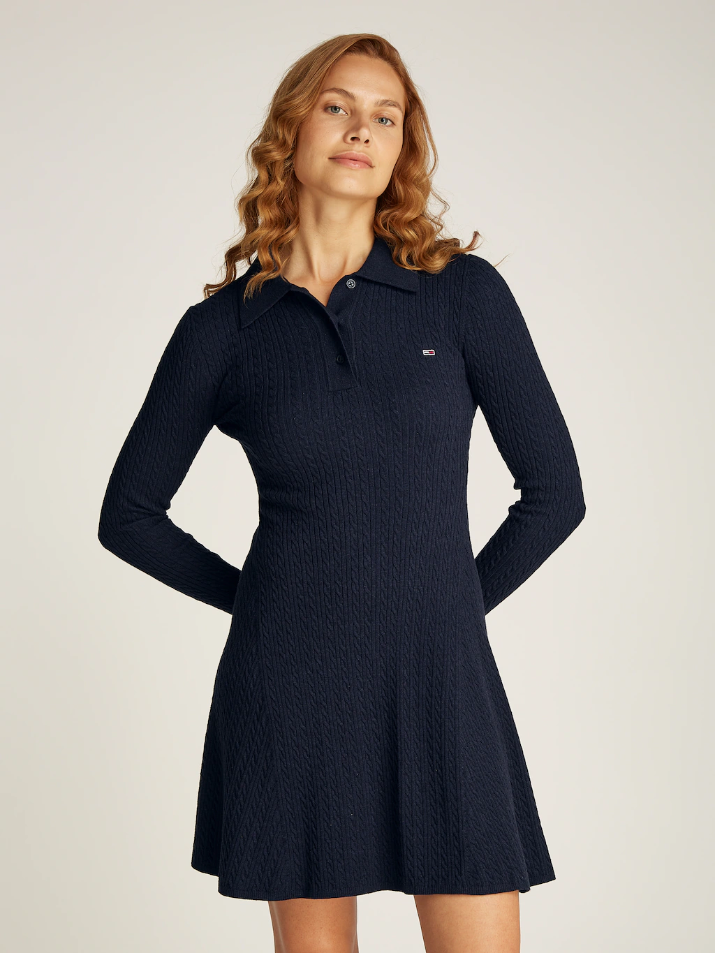 Tommy Jeans Strickkleid "TJW F&F POLO CABLE SWEATER DRESS", mit kleinem Zop günstig online kaufen