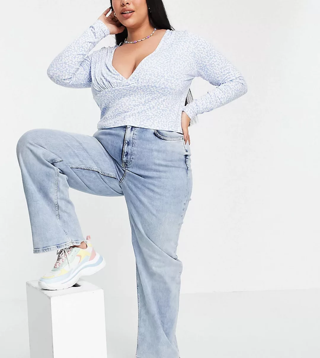 New Look Curve – Weit geschnittene Jeans in Blau günstig online kaufen