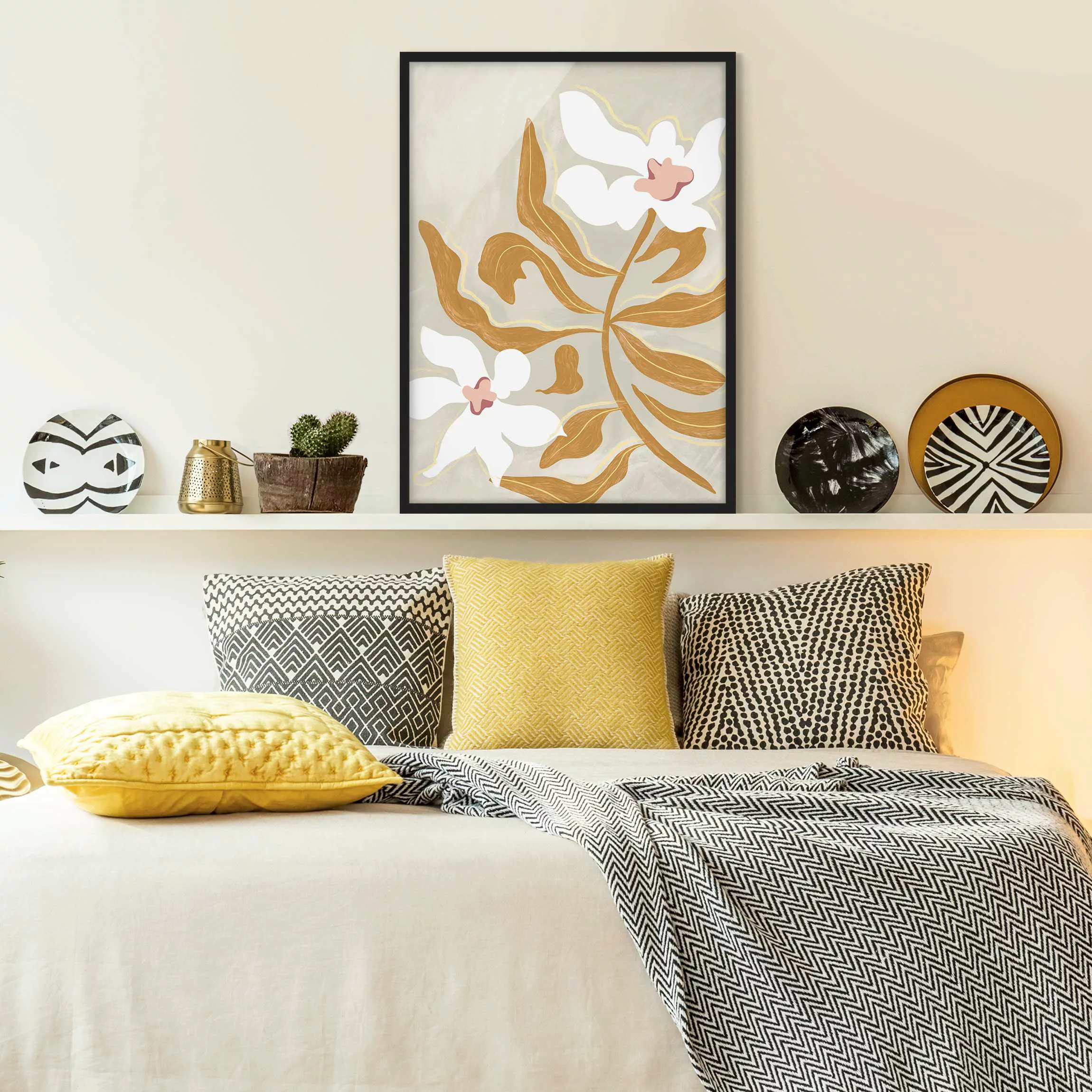 Bild mit Rahmen Weiße Blüten mit gelben Blättern günstig online kaufen