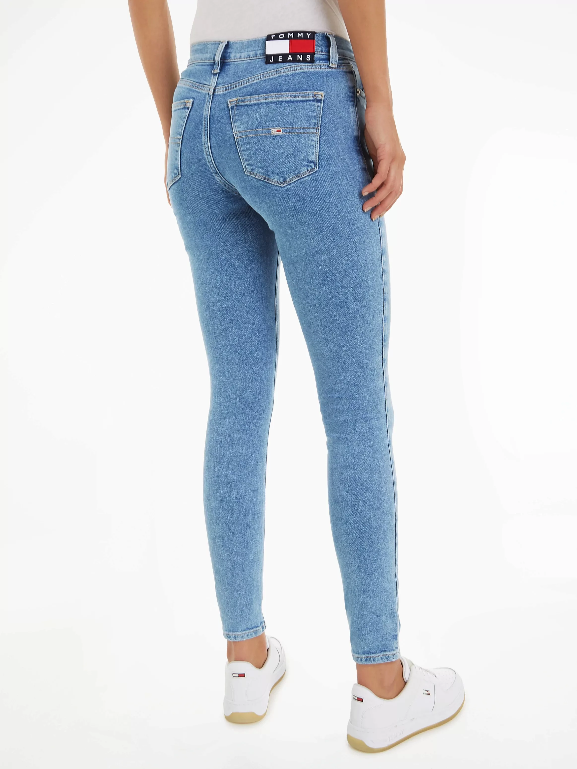 Tommy Jeans Skinny-fit-Jeans mit Logobadge und Logostickerei günstig online kaufen