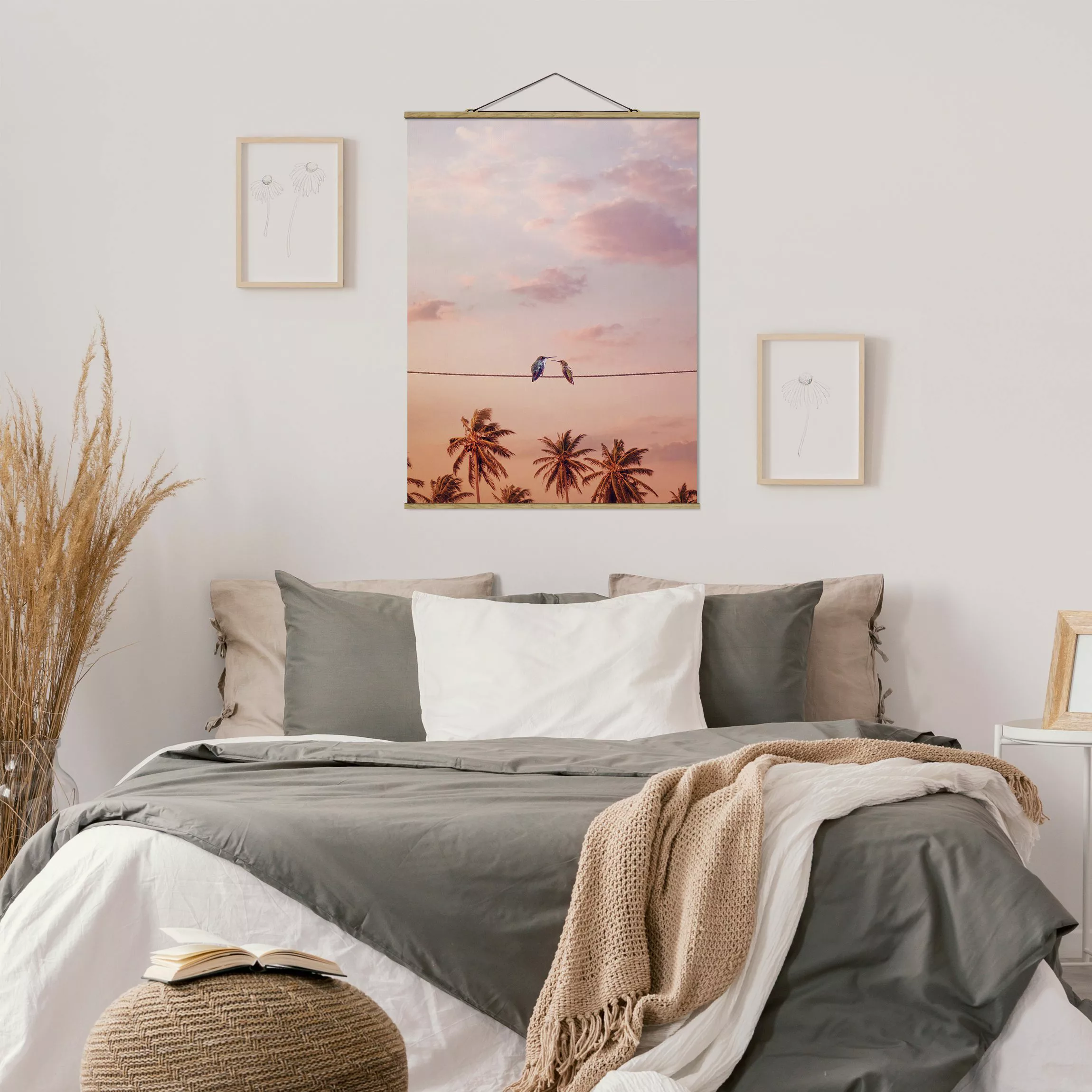 Stoffbild Tiere mit Posterleisten - Hochformat Sonnenuntergang mit Kolibris günstig online kaufen