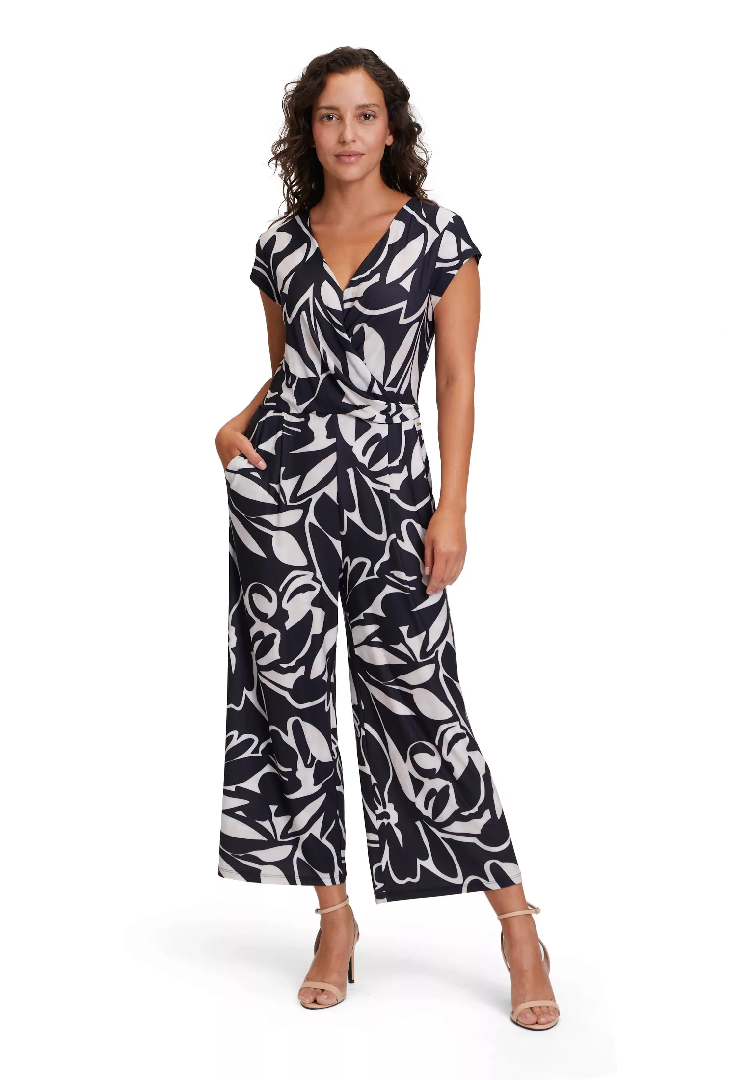 Betty&Co Overall "Betty & Co Jumpsuit kurzarm", (1 tlg.), Falten günstig online kaufen